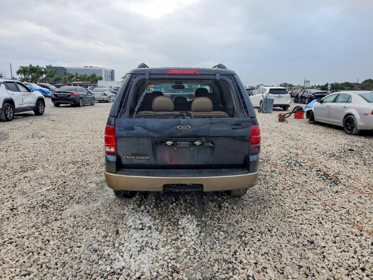 2004 Ford Explorer Eddie Bauer Black vin: 1FMZU64K34UA80737