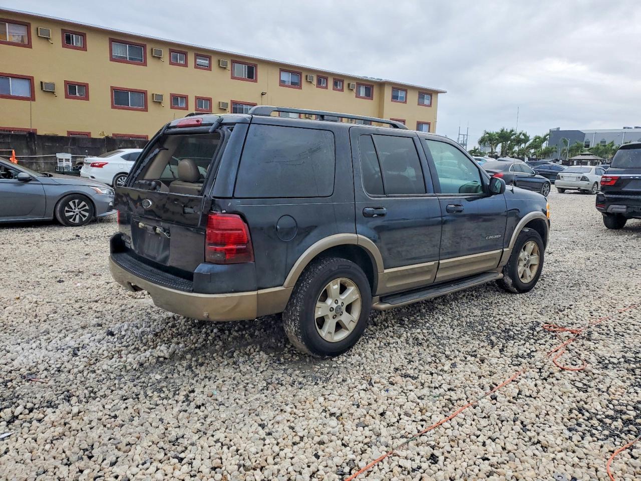 2004 Ford Explorer Eddie Bauer Black vin: 1FMZU64K34UA80737