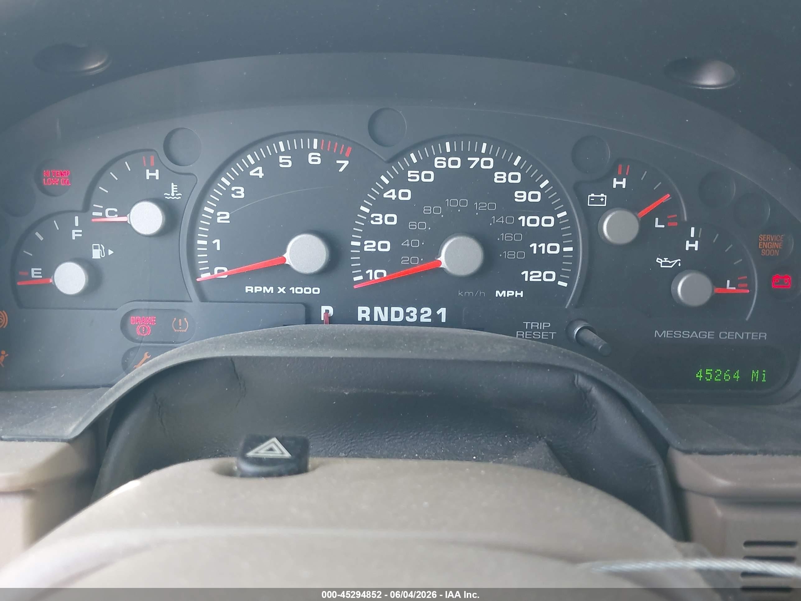 2004 Ford Explorer Eddie Bauer White vin: 1FMZU64W04UB18654