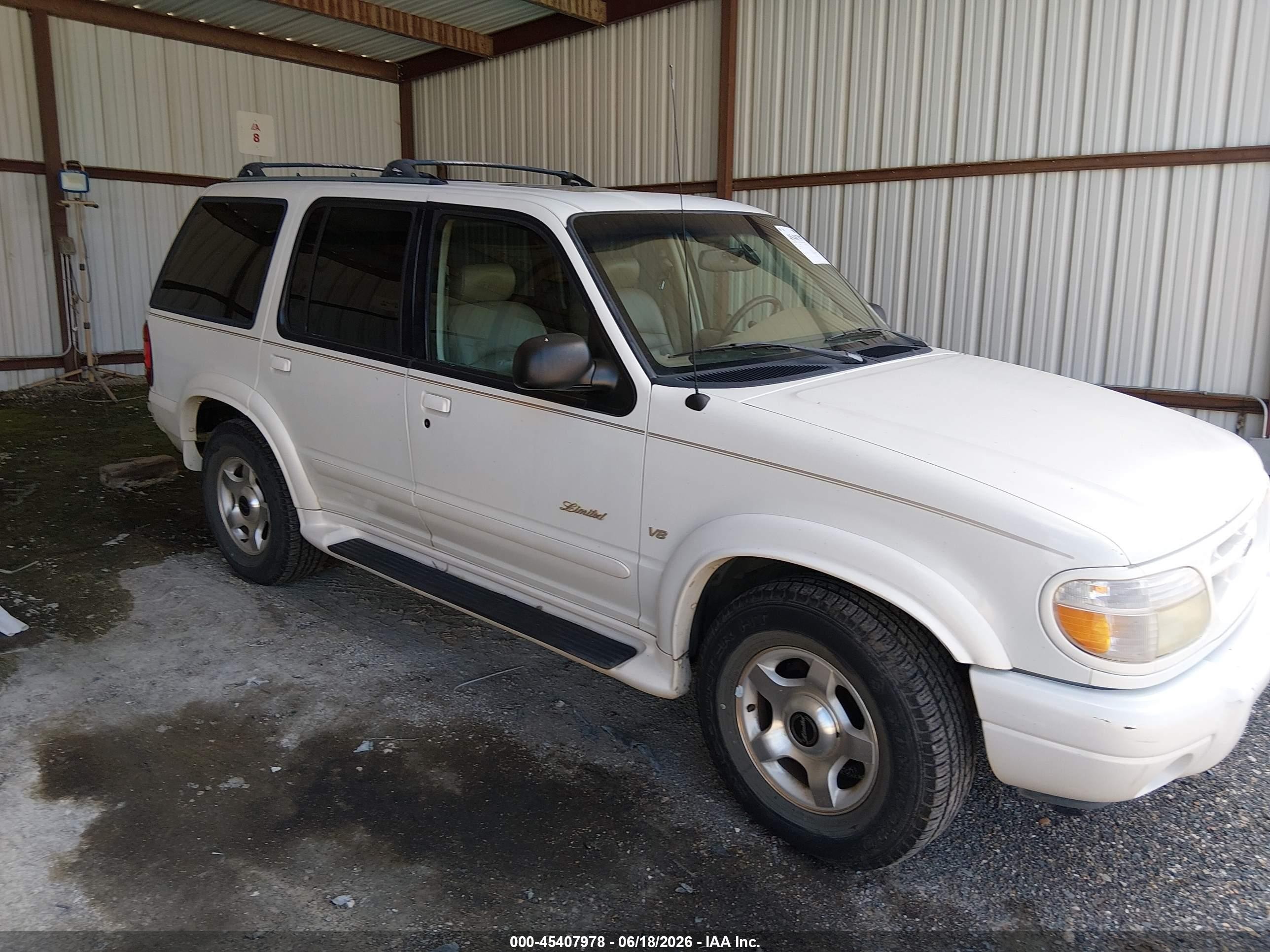 2001 Ford Explorer Limited White vin: 1FMZU65P21ZA70645