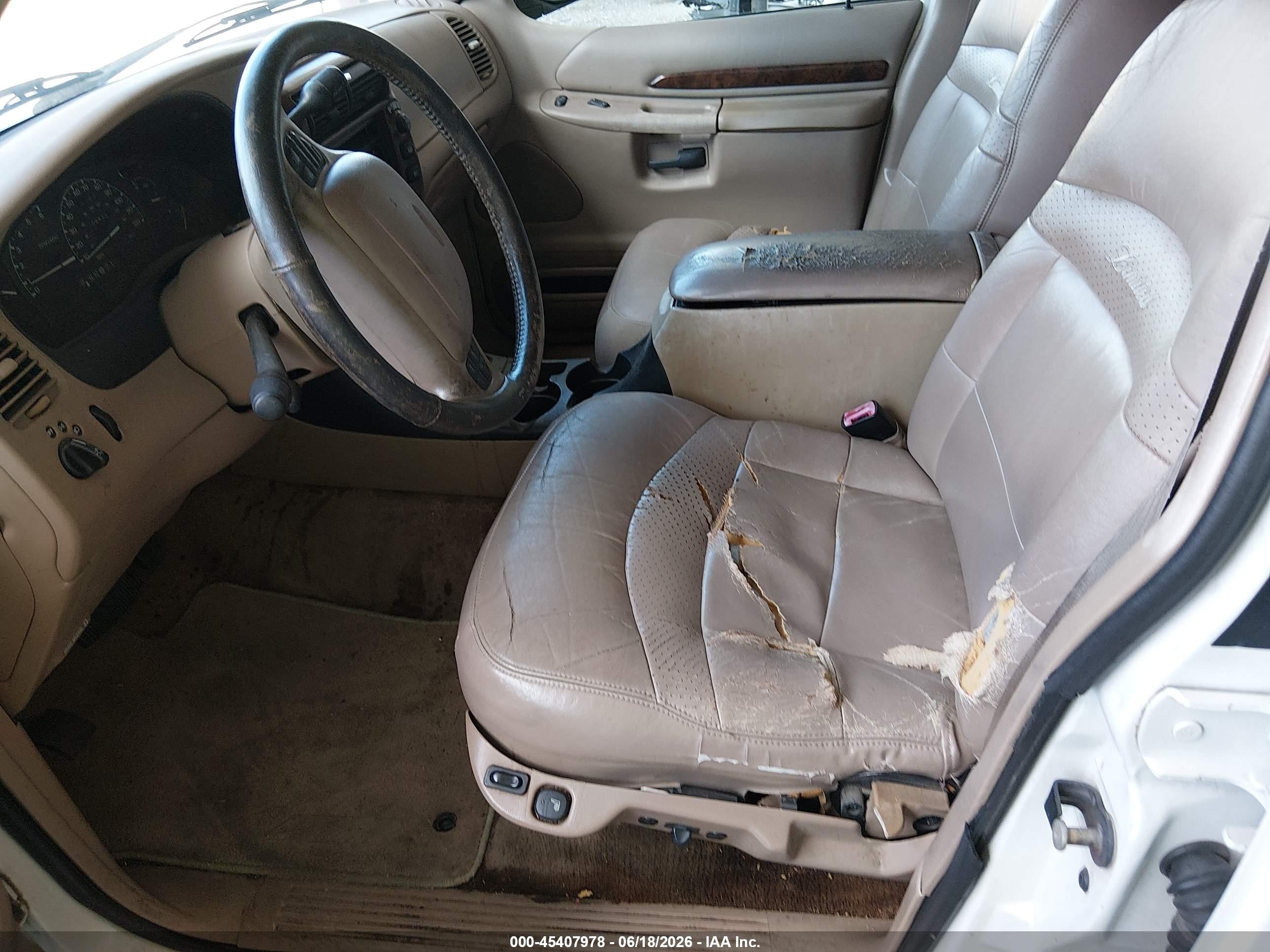 2001 Ford Explorer Limited White vin: 1FMZU65P21ZA70645