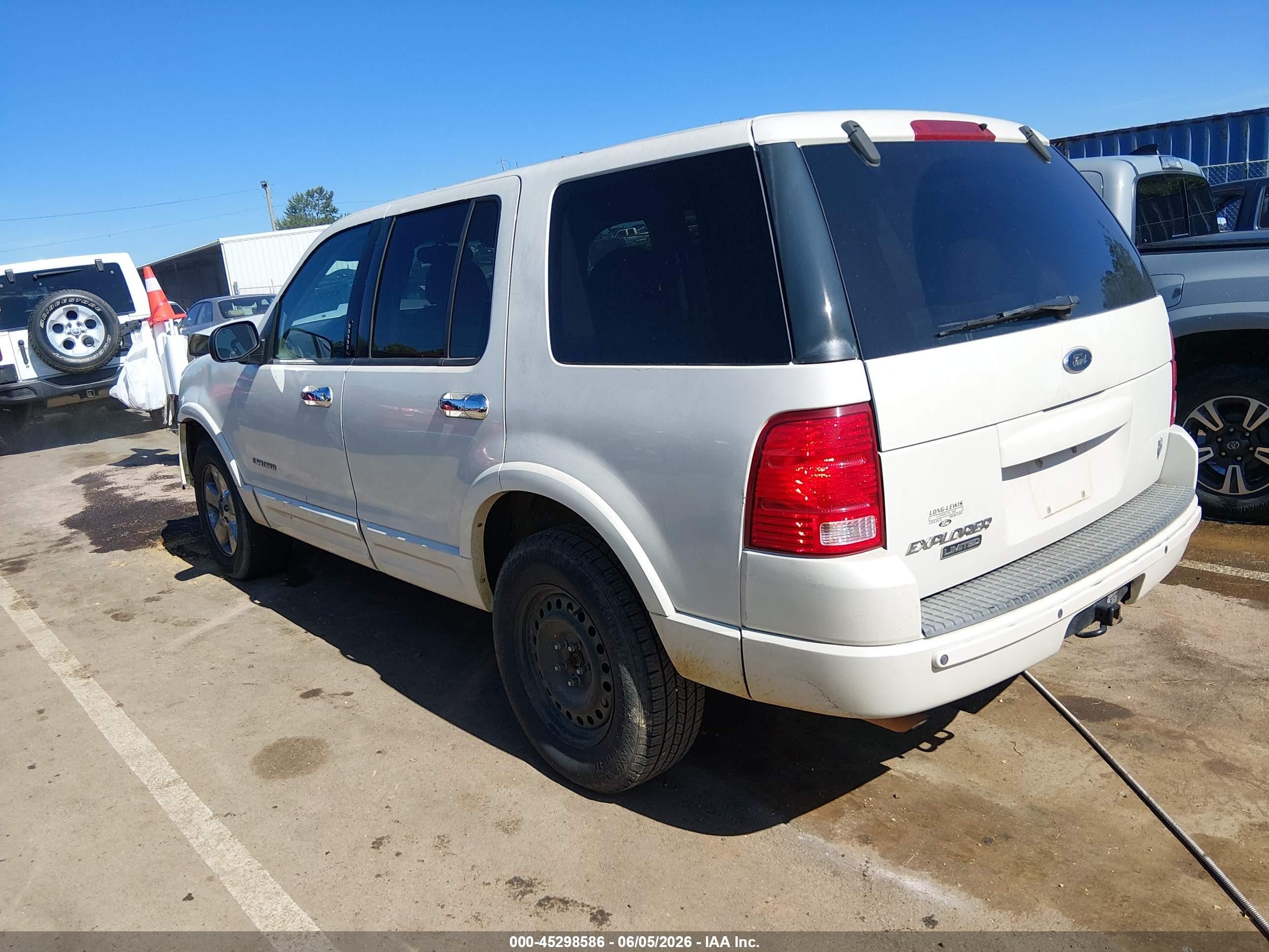 2004 Ford Explorer Limited White vin: 1FMZU65W24ZB21301
