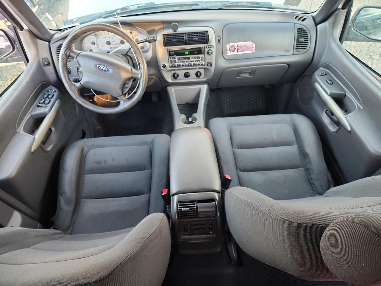 2001 Ford Explorer Sport Trac Белый vin: 1FMZU67E01UB37820