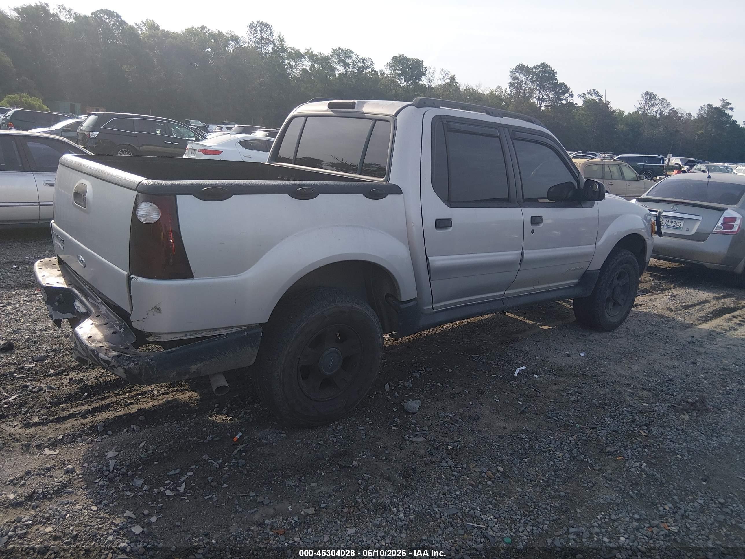 2001 Ford Explorer Sport Trac   Gray vin: 1FMZU67E01UB95930