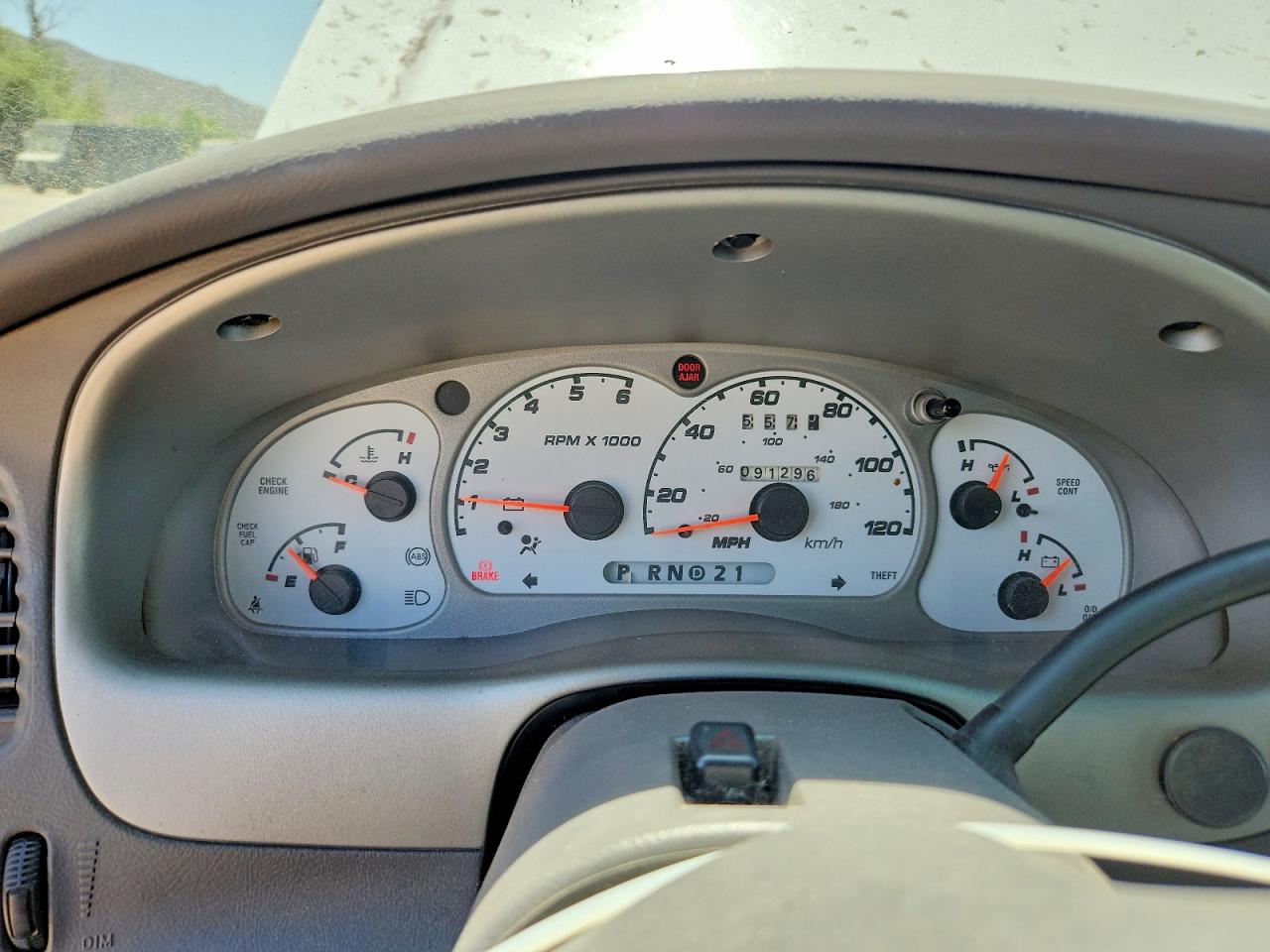2002 Ford Explorer Sport Trac White vin: 1FMZU67E02UB30397