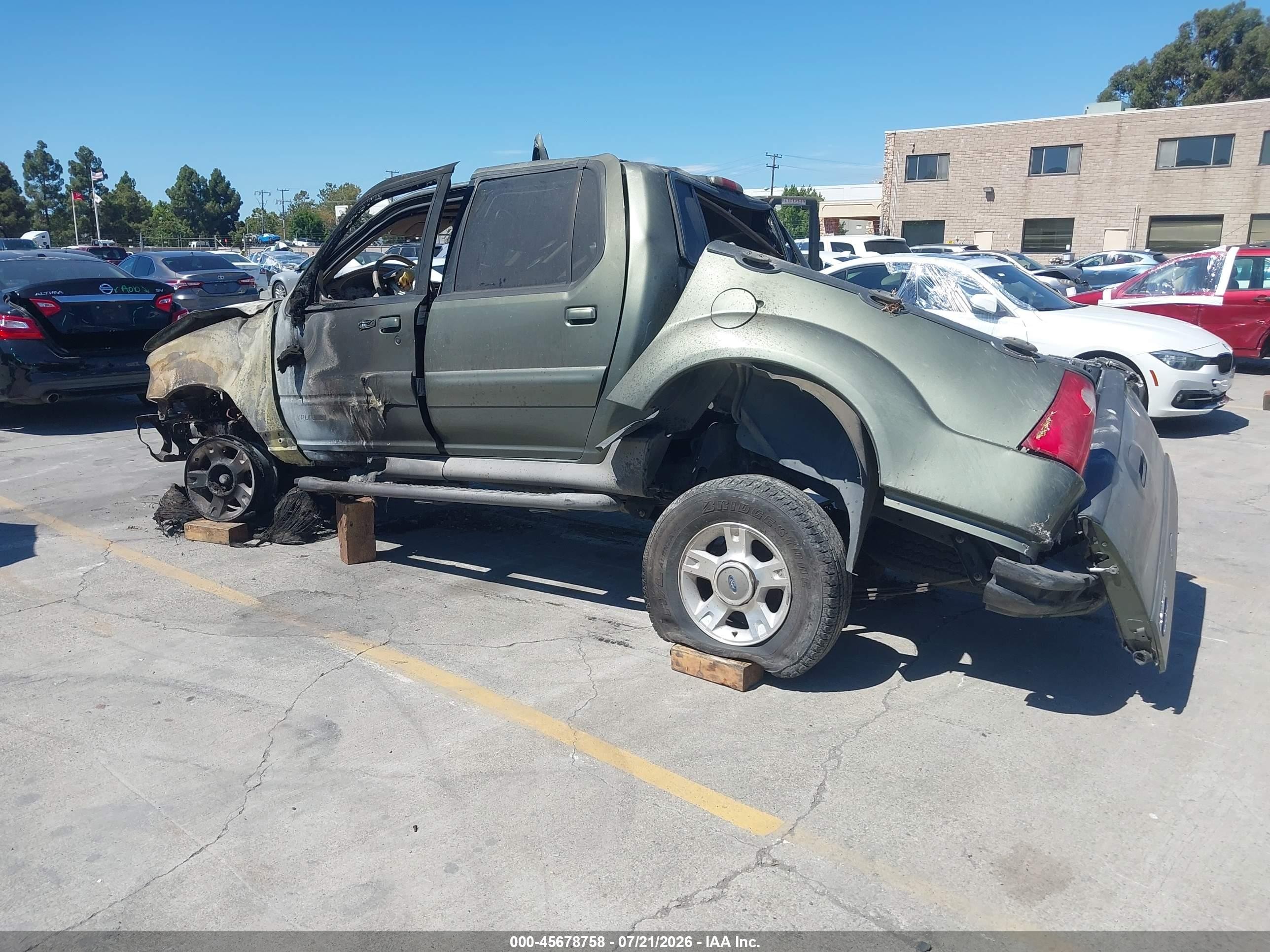 2002 Ford Explorer Sport Trac   Зеленый vin: 1FMZU67E02UB67367