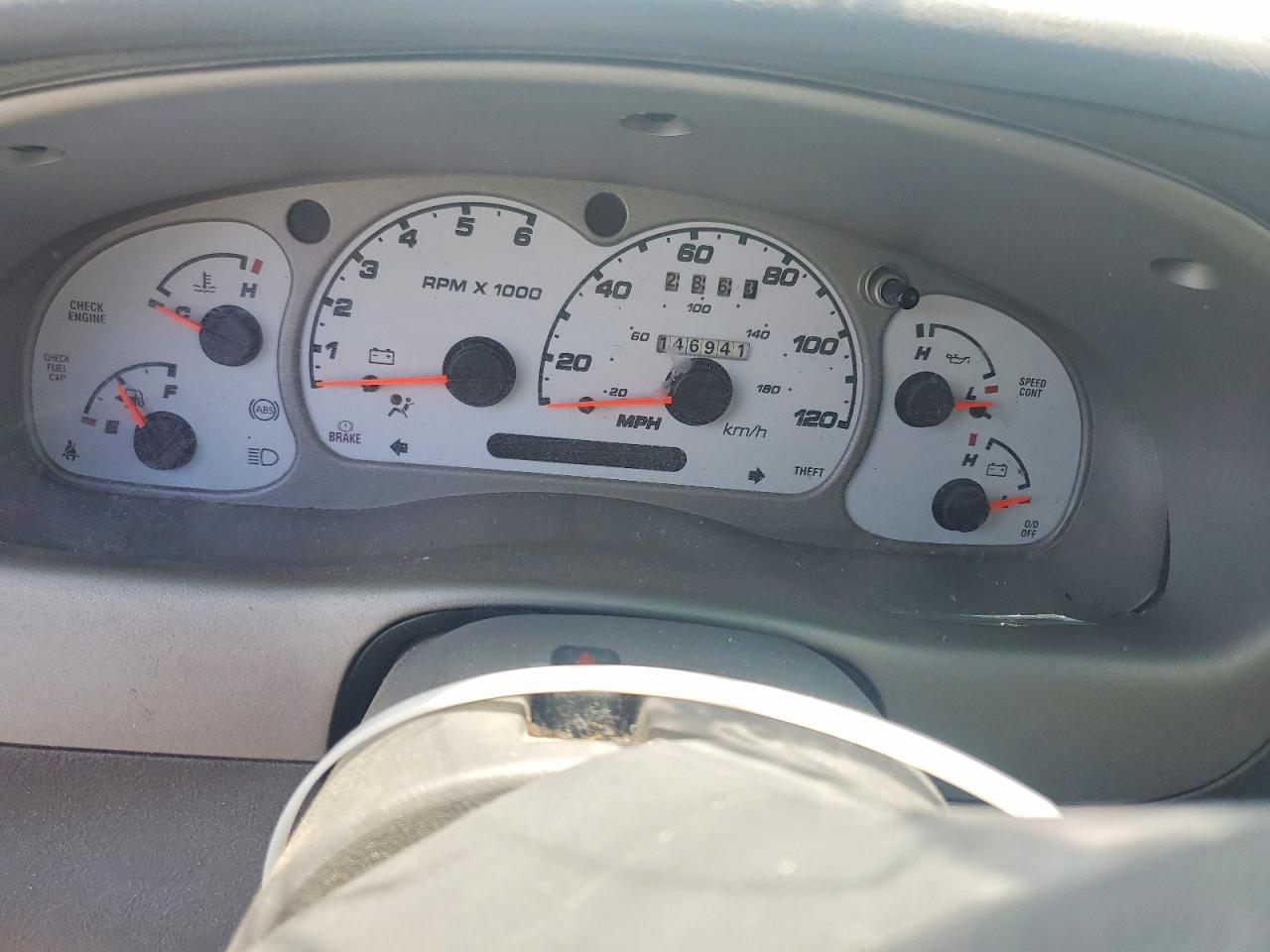 2002 Ford Explorer Sport Trac Серебряный vin: 1FMZU67E02UB80037