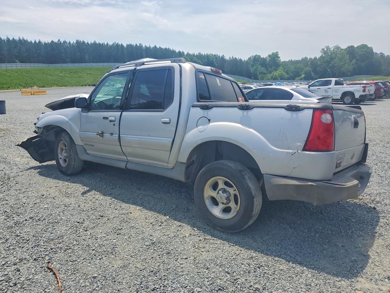 2002 Ford Explorer Sport Trac Серебряный vin: 1FMZU67E02UB80037