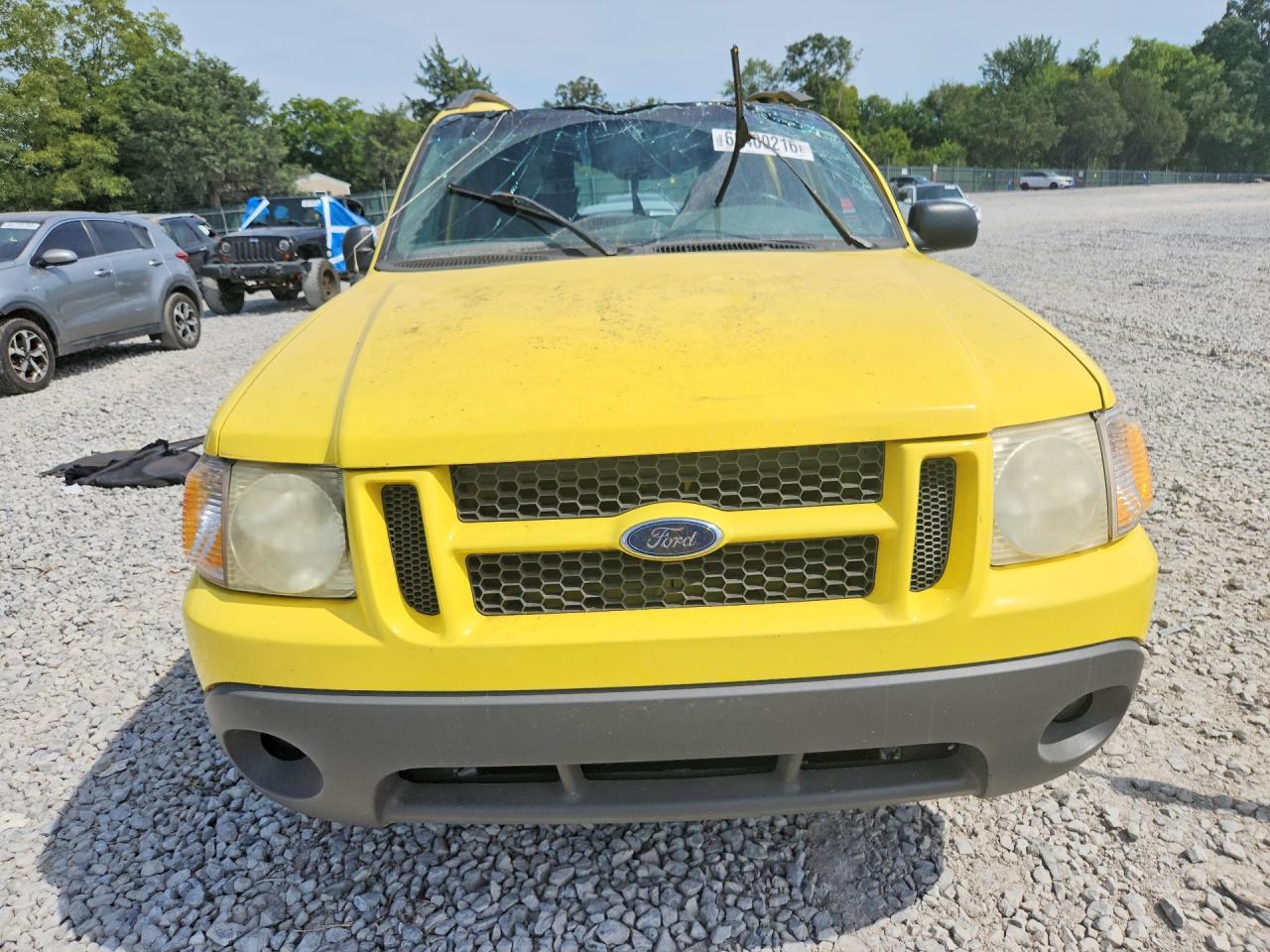 2002 Ford Explorer Sport Trac Yellow vin: 1FMZU67E02UD40305
