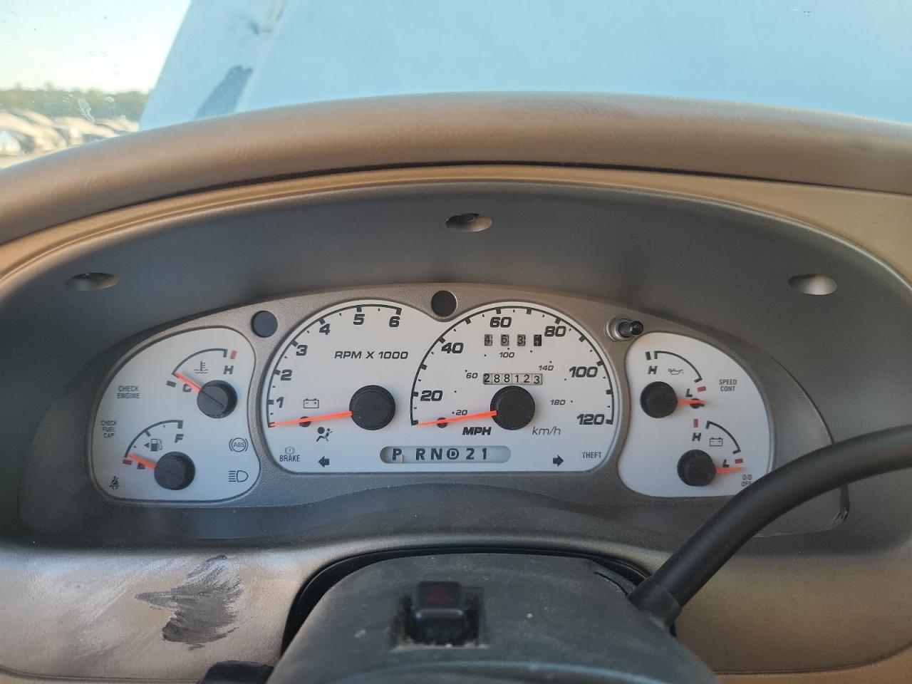 2003 Ford Explorer Sport Trac White vin: 1FMZU67E03UB28683