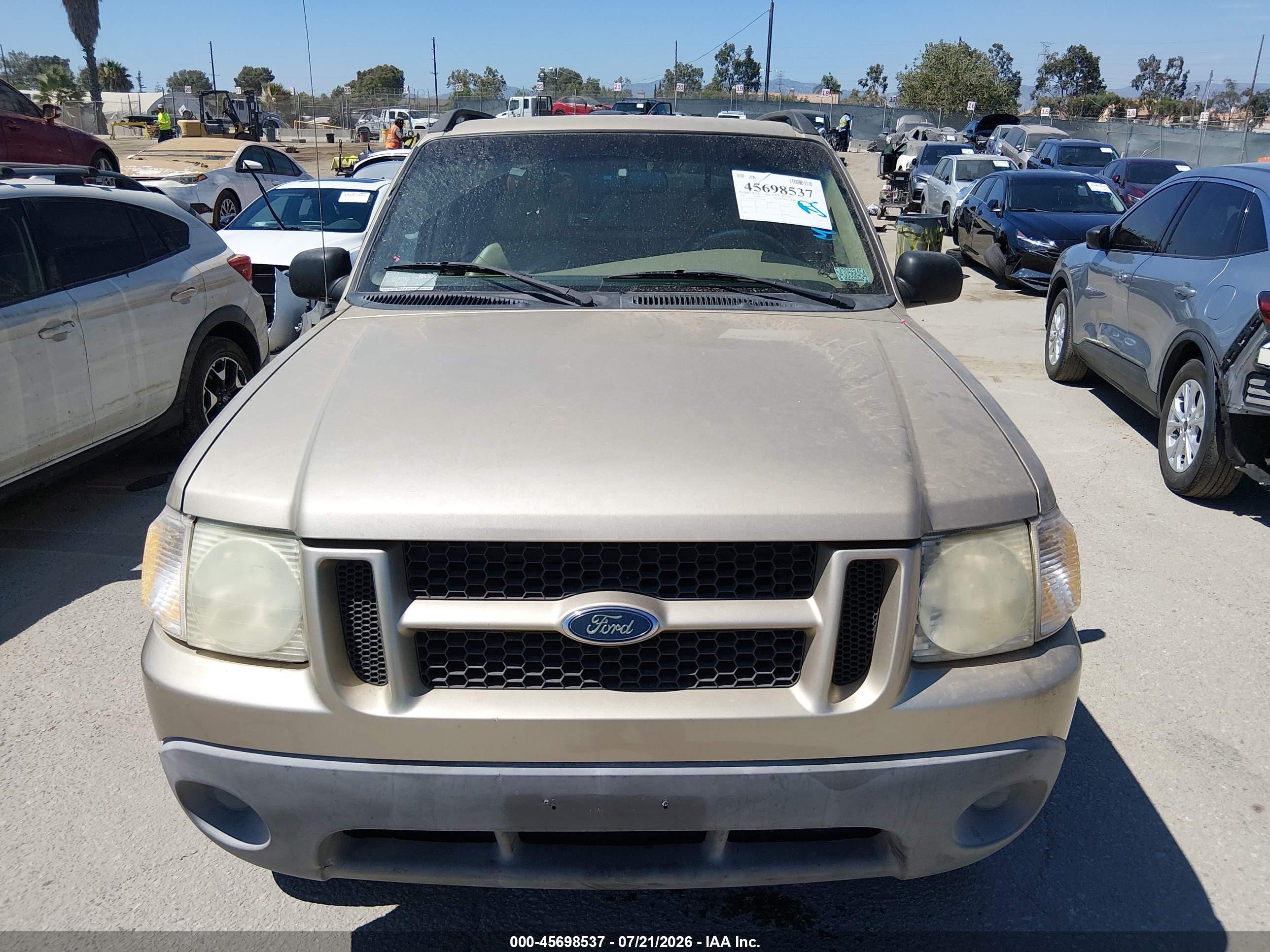 2001 Ford Explorer Sport Trac   Tan vin: 1FMZU67E11UC23296