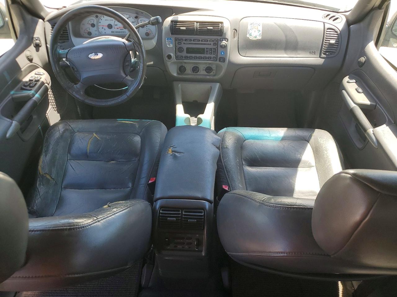 2002 Ford Explorer Sport Trac Серебряный vin: 1FMZU67E22UC69396