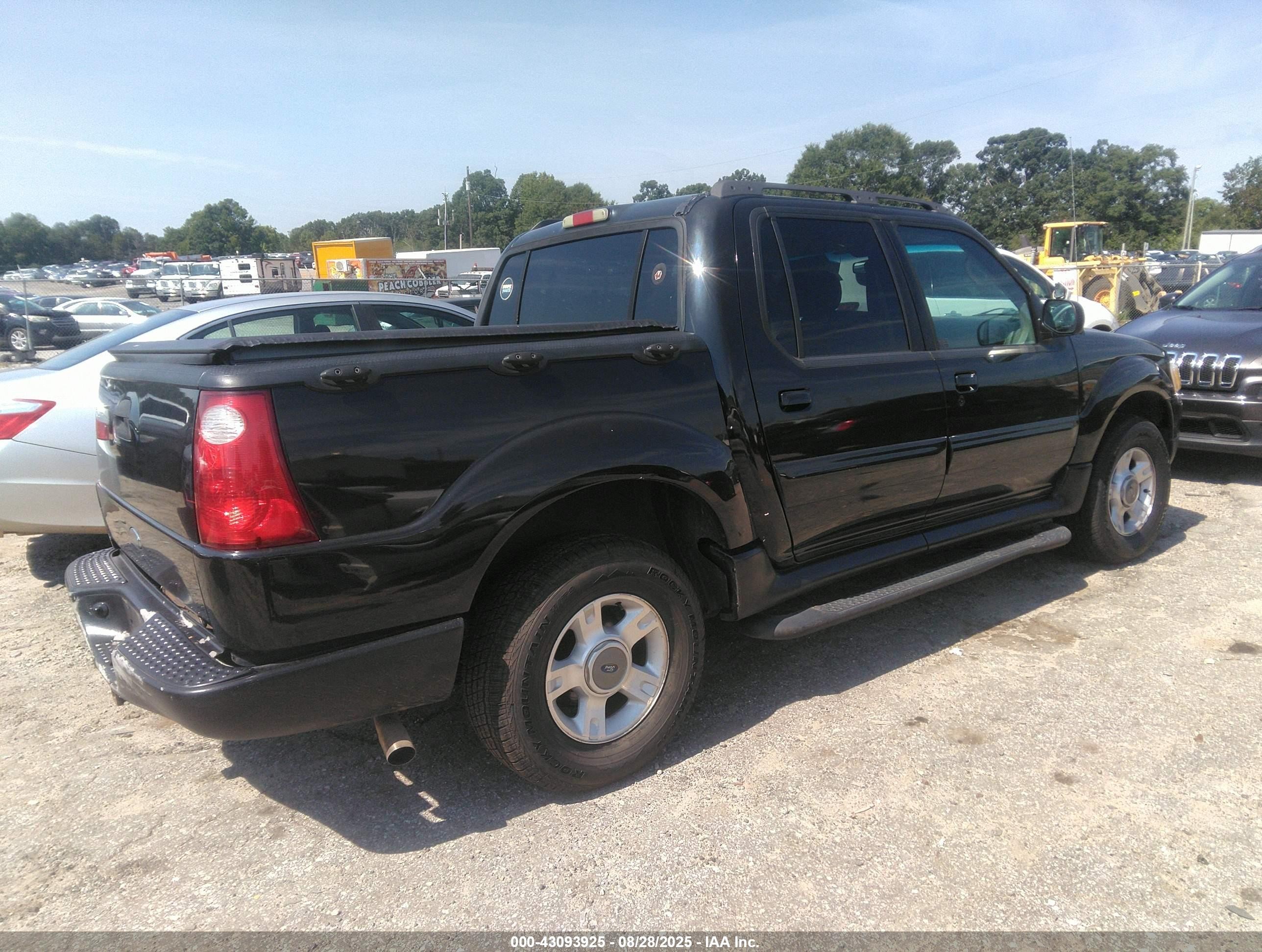 2003 Ford Explorer Sport Trac Xls/xlt Черный vin: 1FMZU67E23UA72648