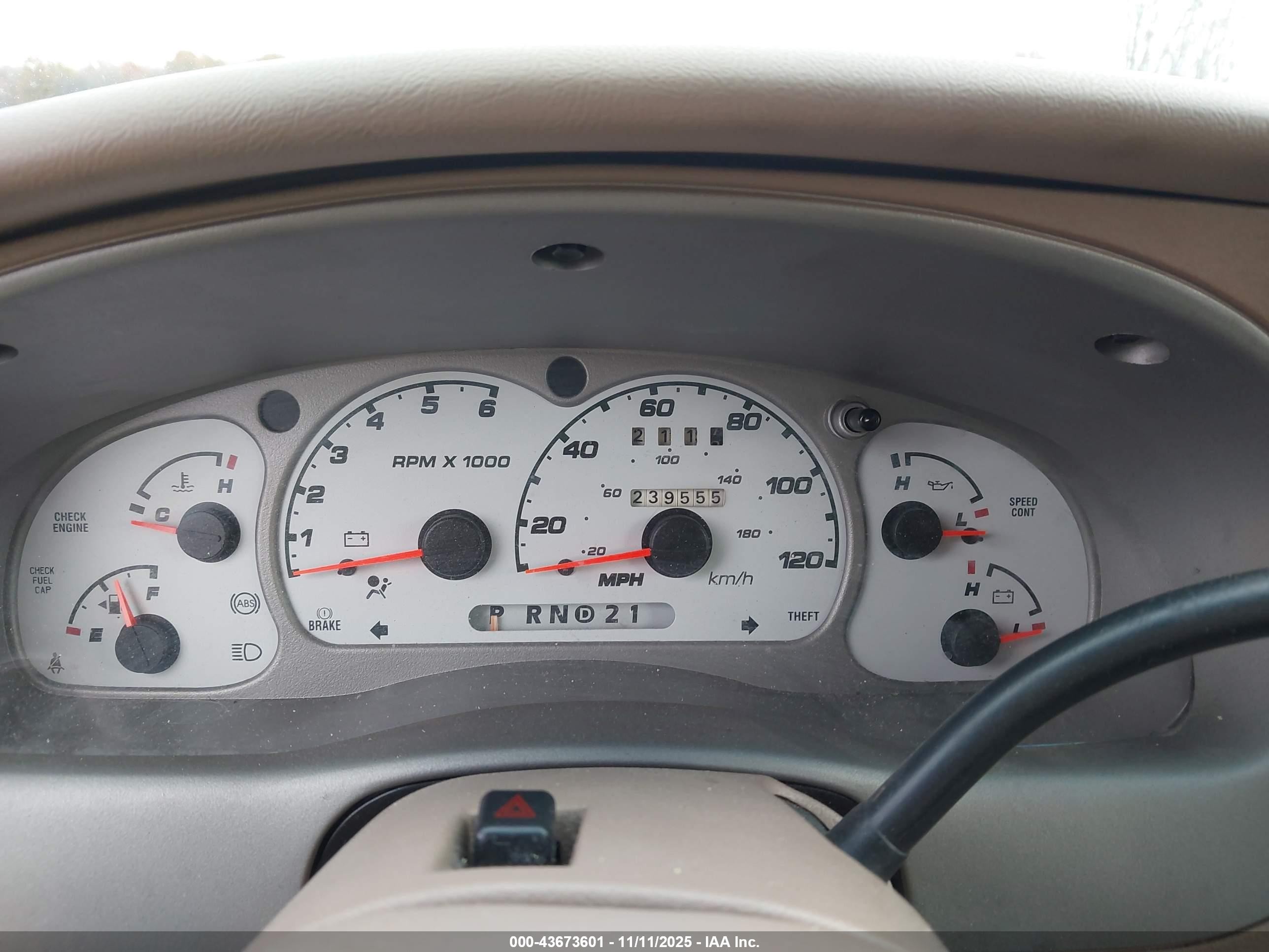2001 Ford Explorer Sport Trac   Green vin: 1FMZU67E31UC69275