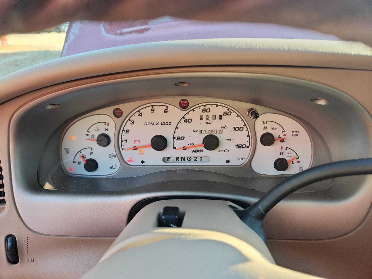 2001 Ford Explorer Sport Trac Бордовый vin: 1FMZU67E41UB33561