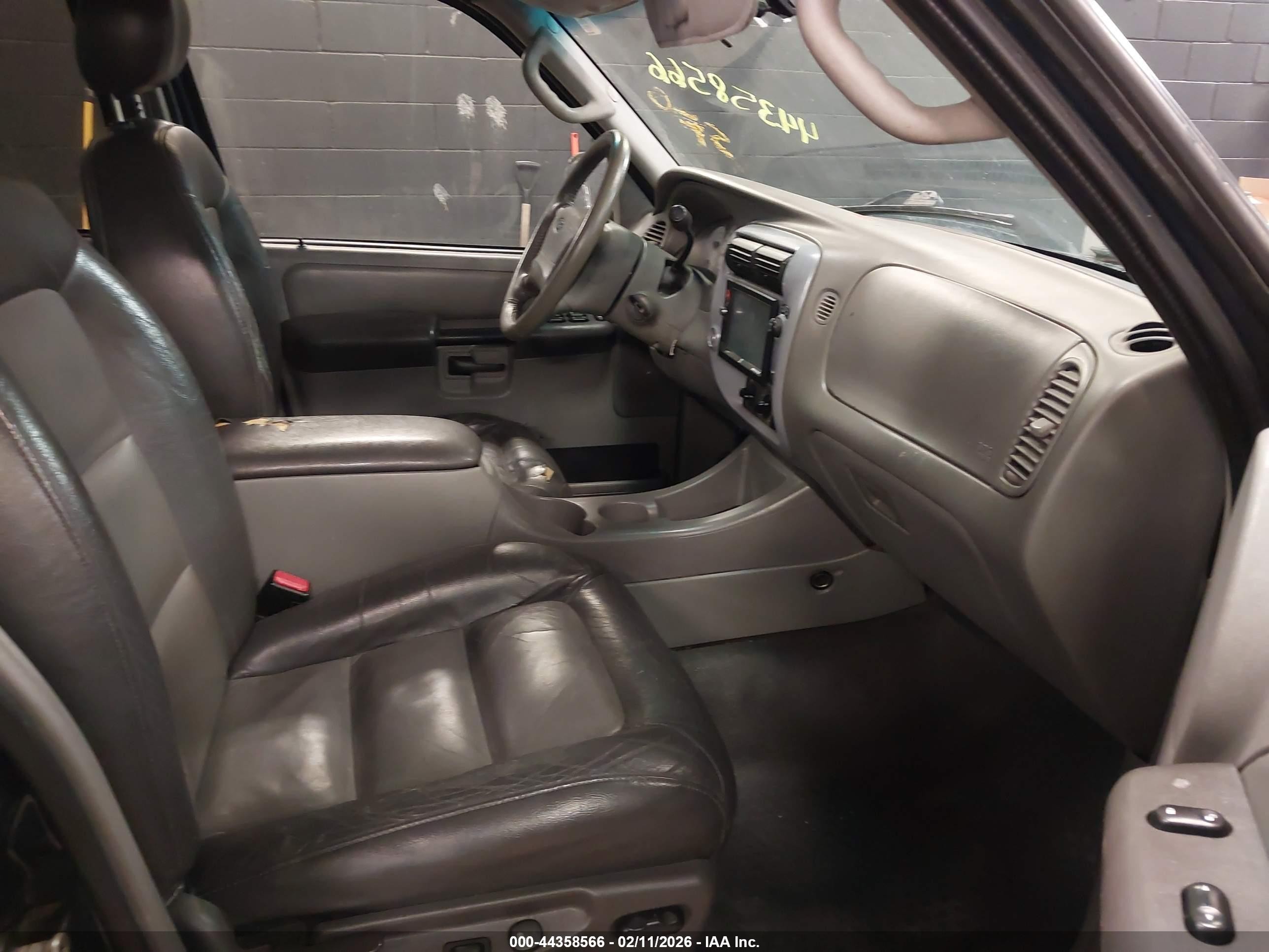2003 Ford Explorer Sport Trac Xls/xlt Blue vin: 1FMZU67E43UB04807