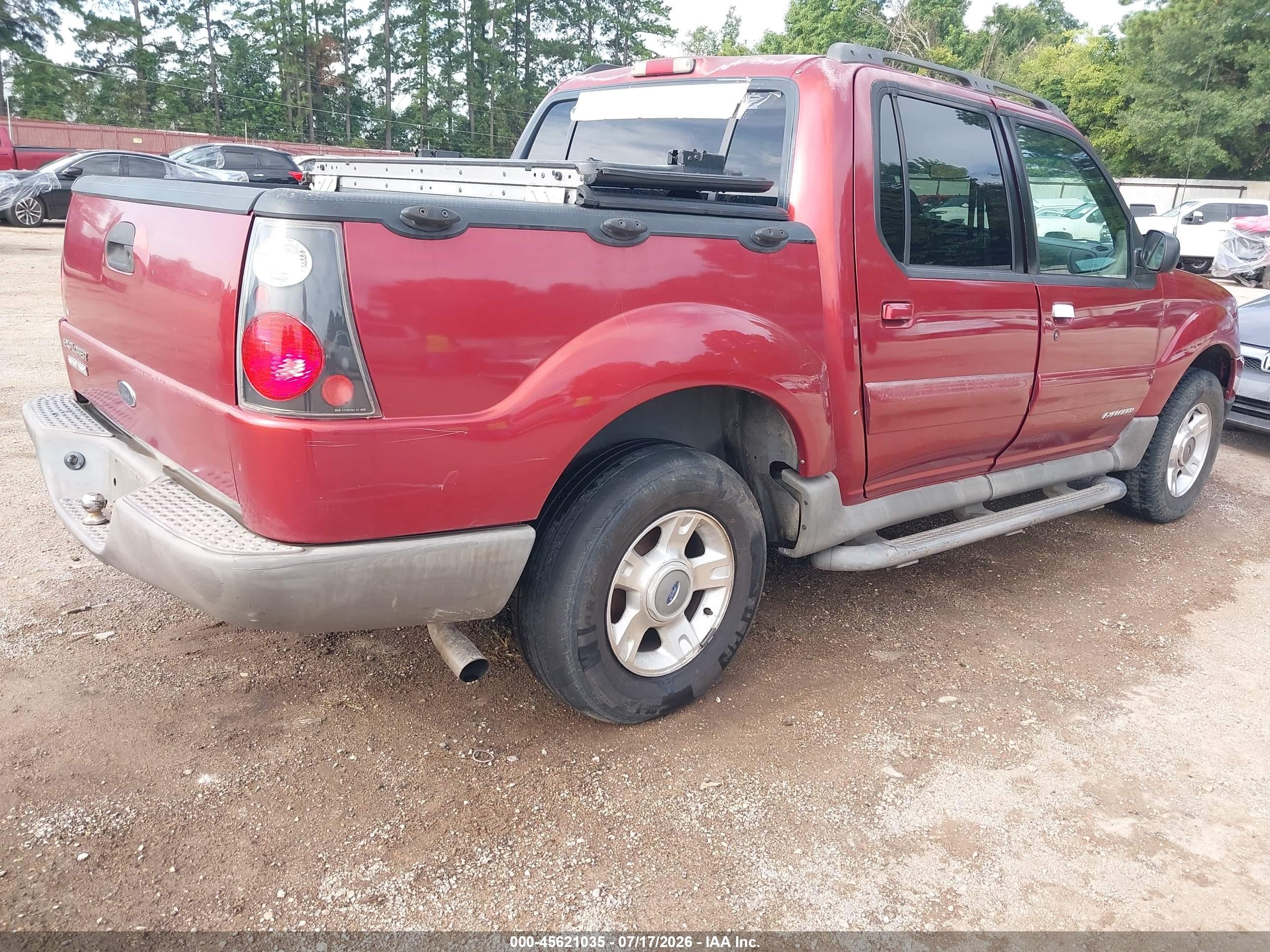 2001 Ford Explorer Sport Trac   Red vin: 1FMZU67E51UB72403