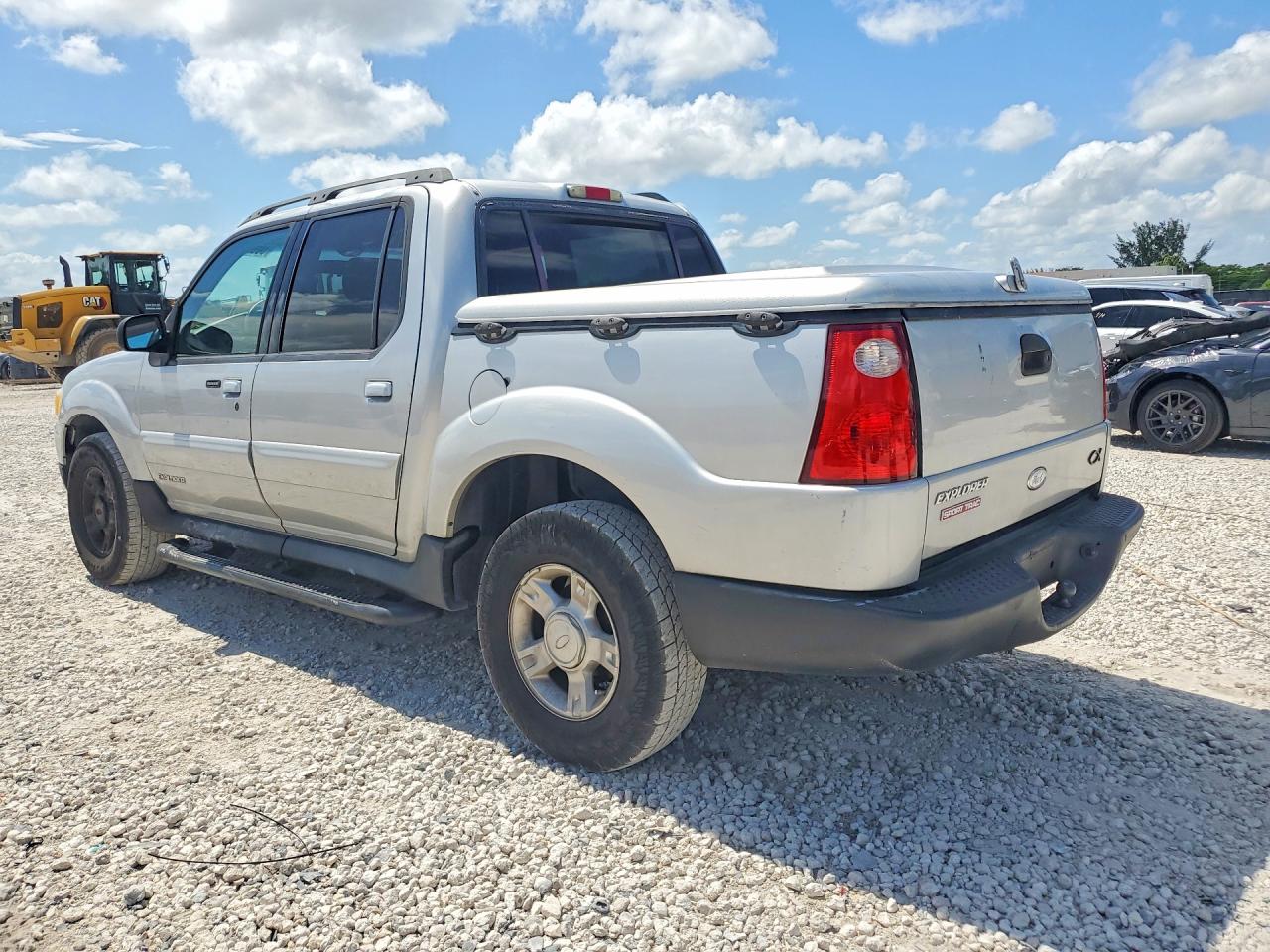 2002 Ford Explorer Sport Trac Silver vin: 1FMZU67E52UA96232