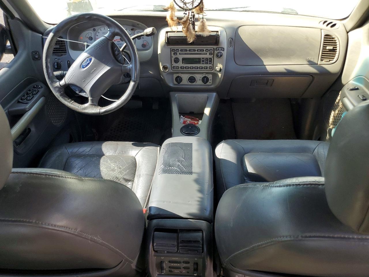 2002 Ford Explorer Sport Trac Белый vin: 1FMZU67E52UD55365
