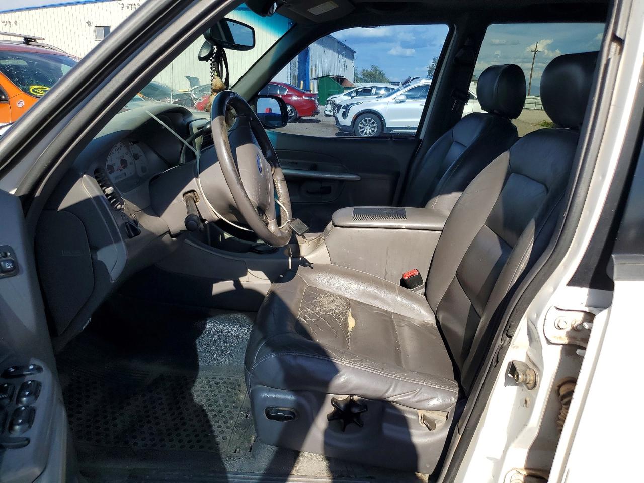 2002 Ford Explorer Sport Trac Белый vin: 1FMZU67E52UD55365