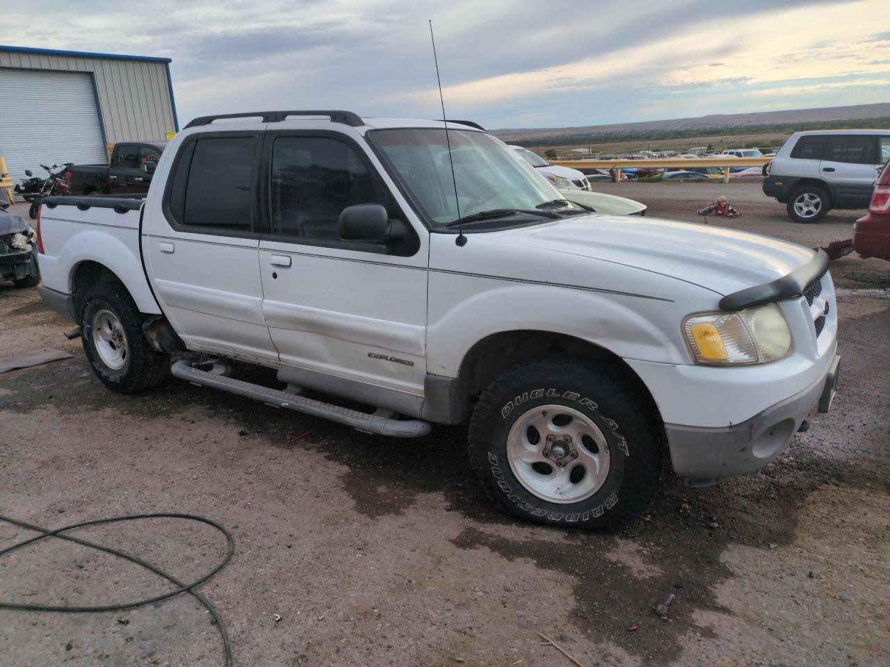 2001 Ford Explorer Sport Trac White vin: 1FMZU67E61UB59238