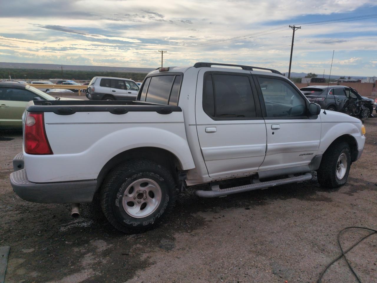 2001 Ford Explorer Sport Trac White vin: 1FMZU67E61UB59238