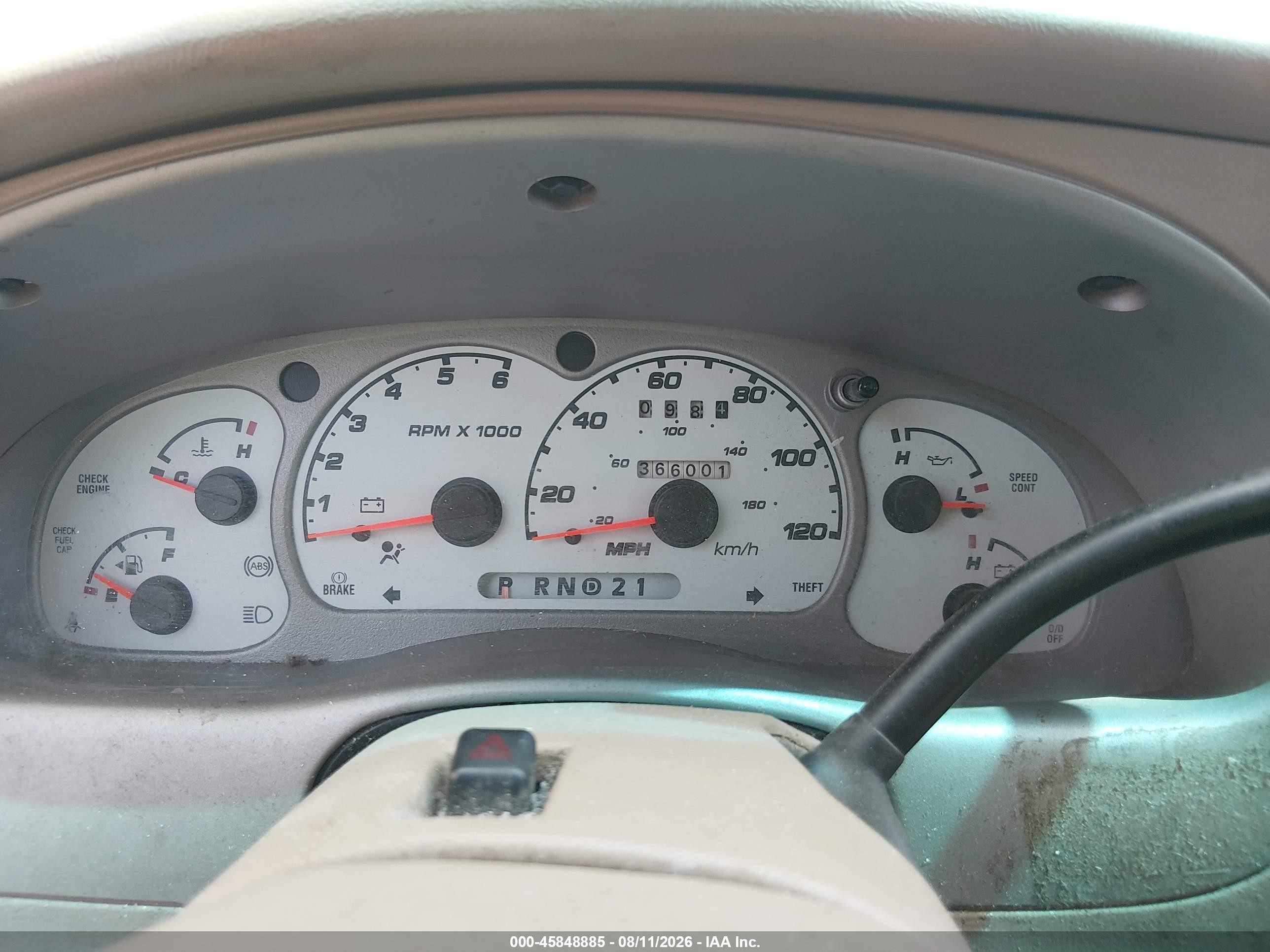 2002 Ford Explorer Sport Trac   White vin: 1FMZU67E62UB84271