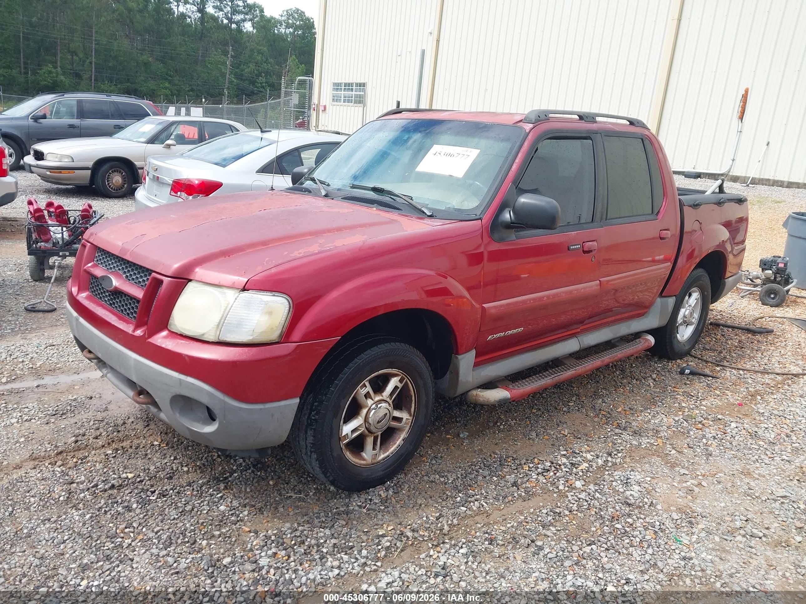 2001 Ford Explorer Sport Trac   Red vin: 1FMZU67E71UB78154