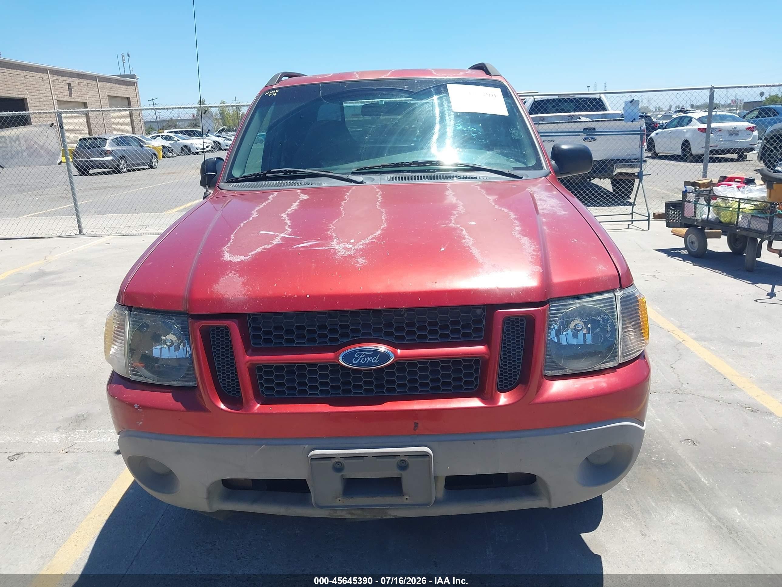 2001 Ford Explorer Sport Trac   Красный vin: 1FMZU67E71UC33766