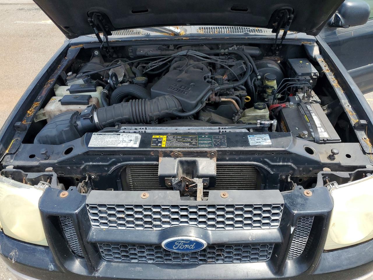 2002 Ford Explorer Sport Trac Черный vin: 1FMZU67E72UC99994