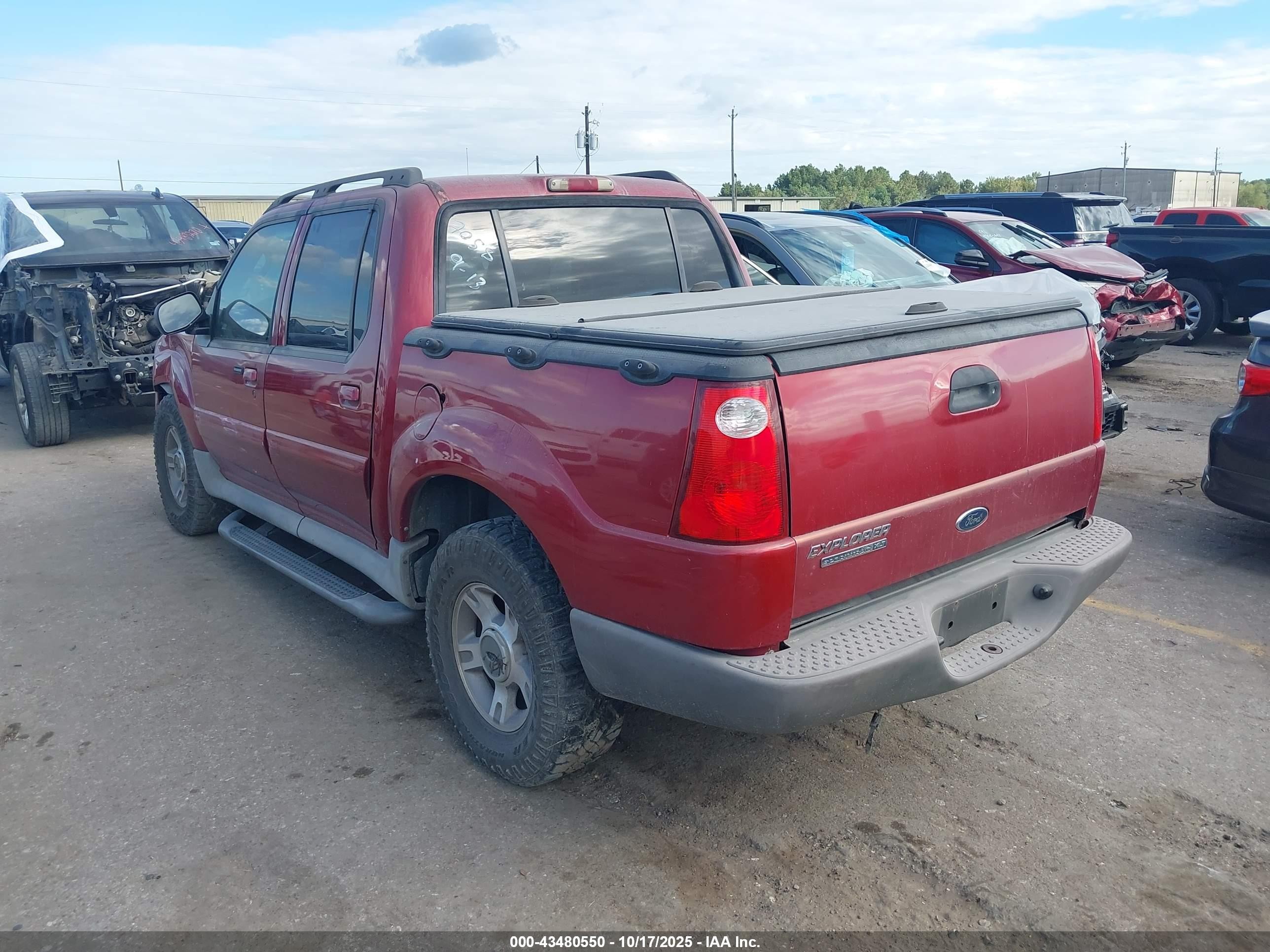 2003 Ford Explorer Sport Trac Xls/xlt Red vin: 1FMZU67E73UB67058