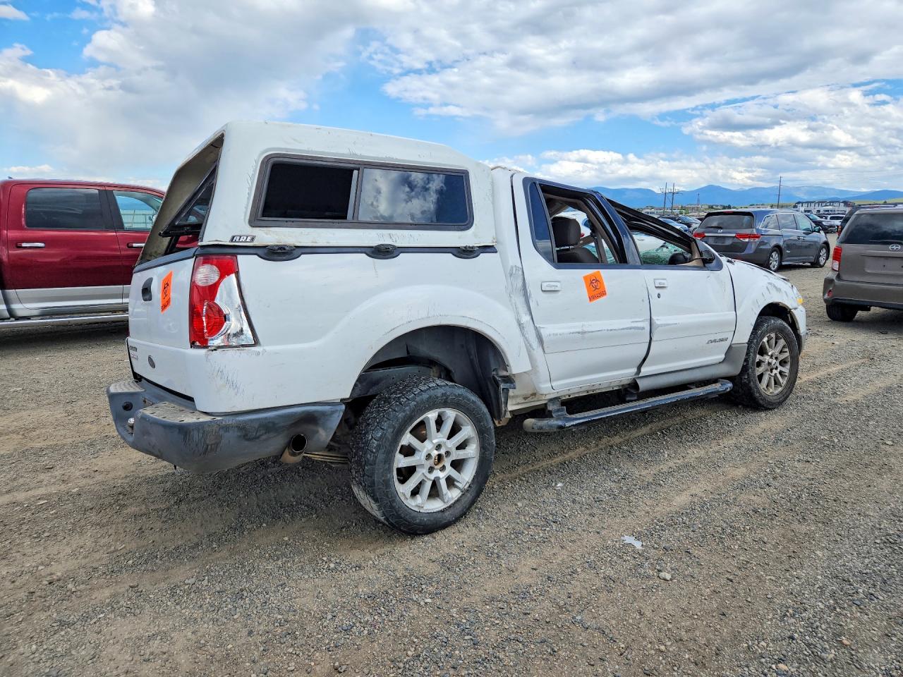 2002 Ford Explorer Sport Trac Белый vin: 1FMZU67E82UB44578