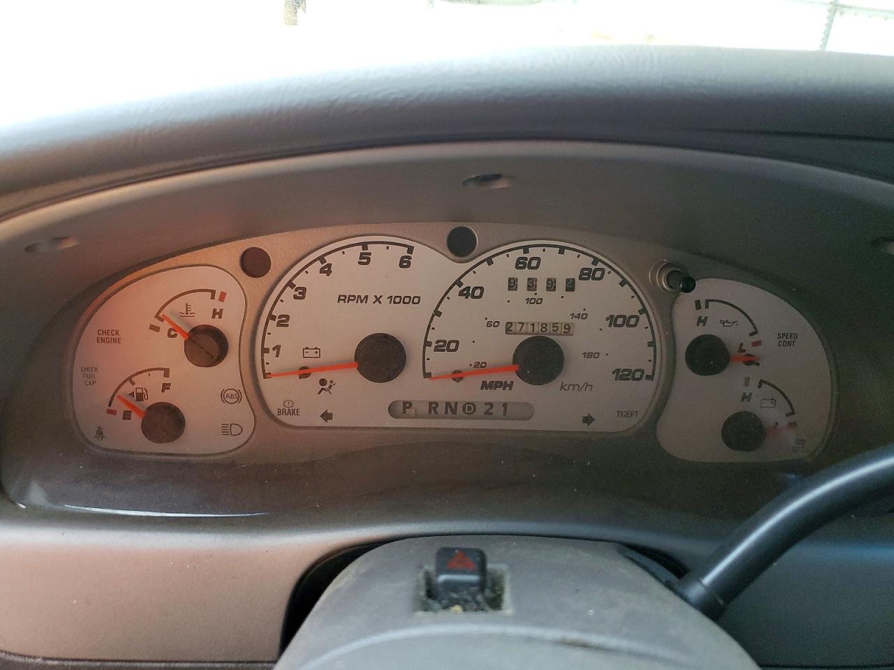 2002 Ford Explorer Sport Trac Silver vin: 1FMZU67E82UB48159