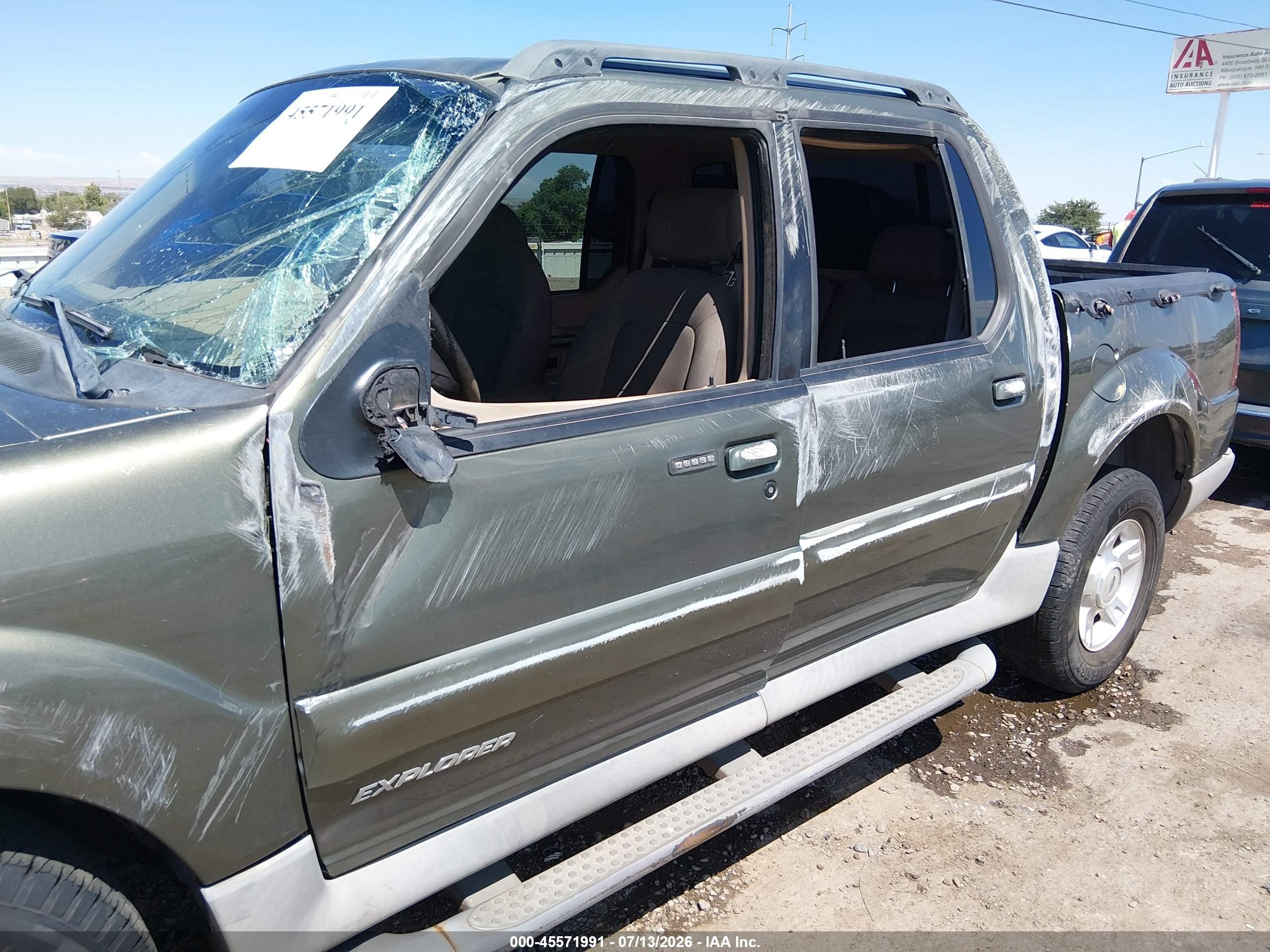 2002 Ford Explorer Sport Trac   Green vin: 1FMZU67E82UB86118