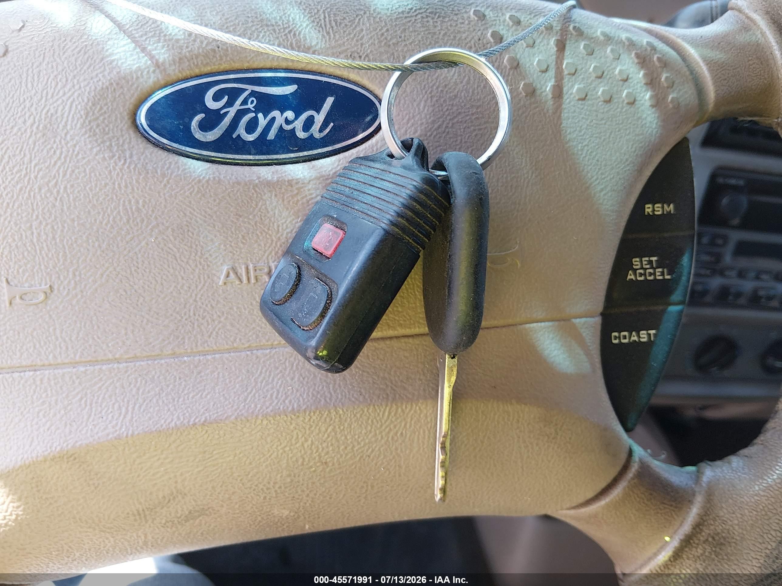 2002 Ford Explorer Sport Trac   Green vin: 1FMZU67E82UB86118