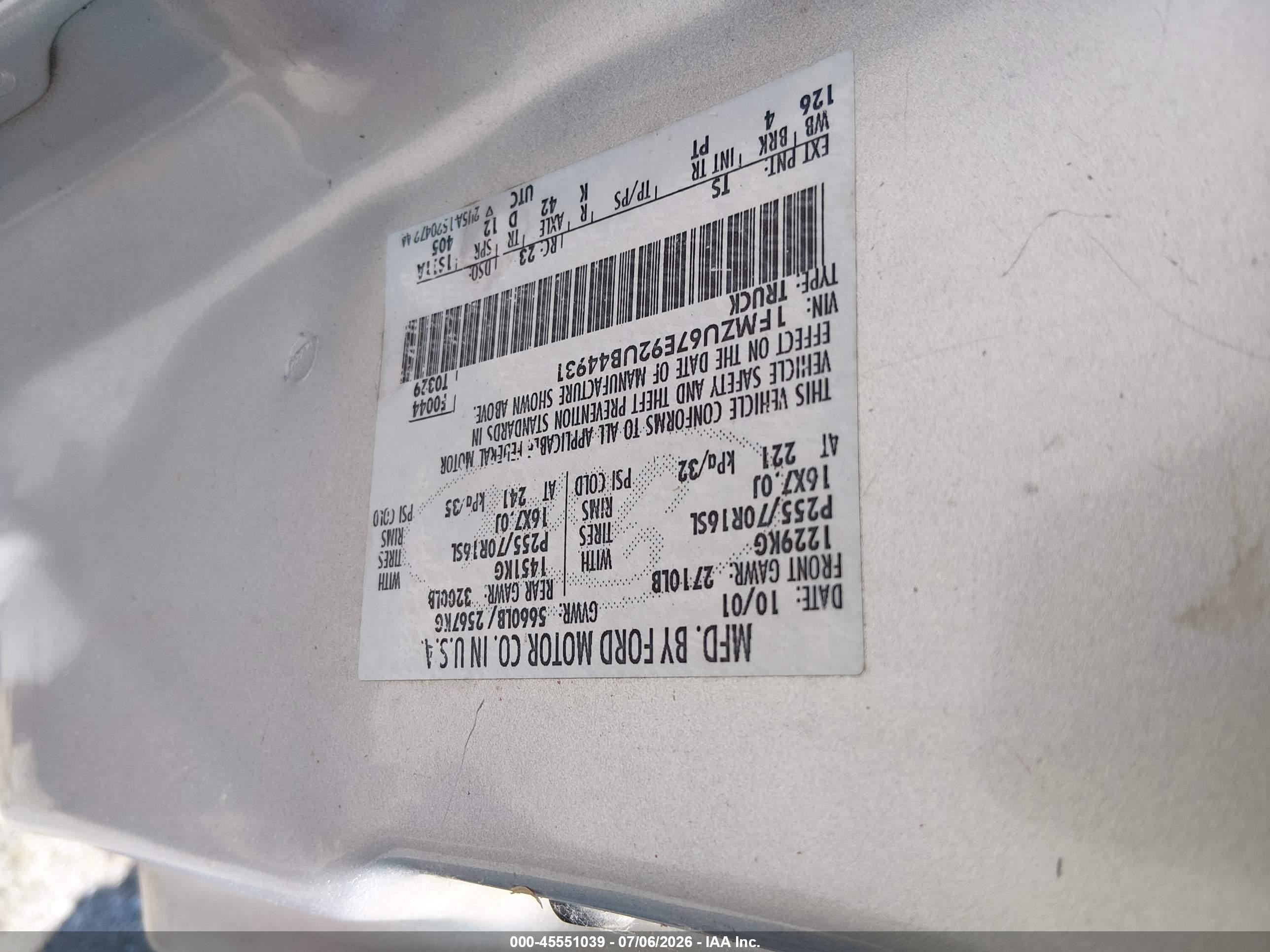 2002 Ford Explorer Sport Trac   Silver vin: 1FMZU67E92UB44931