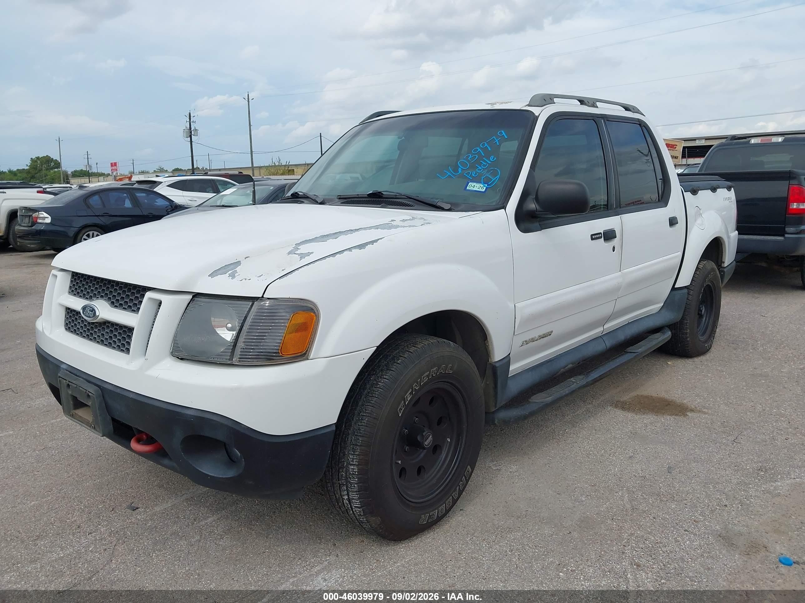 2002 Ford Explorer Sport Trac   White vin: 1FMZU67E92UB99153