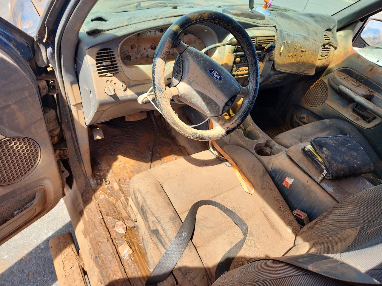 2001 Ford Explorer Sport Trac Blue vin: 1FMZU67EX1UB91920