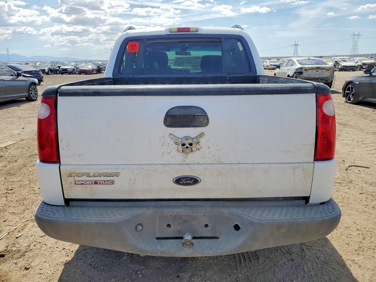 2002 Ford Explorer Sport Trac White vin: 1FMZU67EX2UB85892