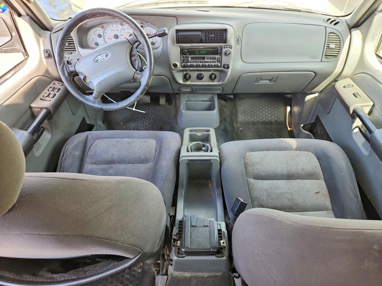 2003 Ford Explorer Sport Trac White vin: 1FMZU67EX3UB67121