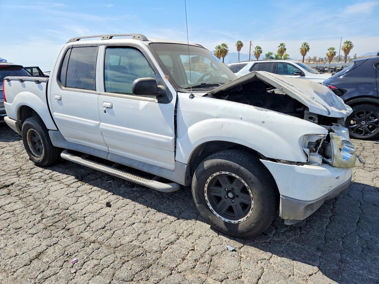 2003 Ford Explorer Sport Trac White vin: 1FMZU67EX3UB67121