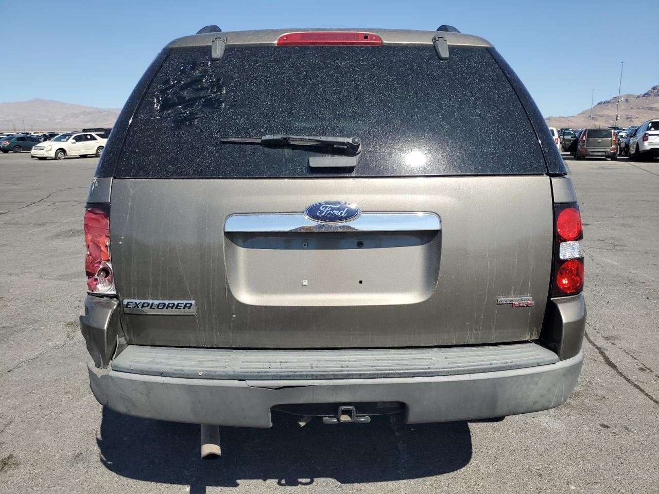 2003 Ford Explorer Sport Trac Beige vin: 1FMEU73E16UA92078
