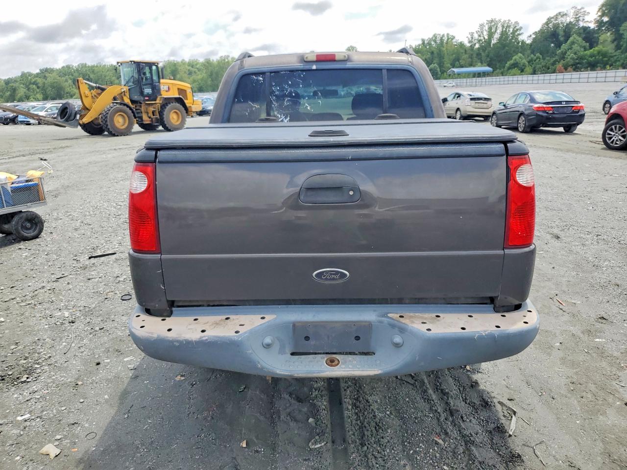 2005 Ford Explorer Sport Trac Charcoal vin: 1FMZU67K05UB82350