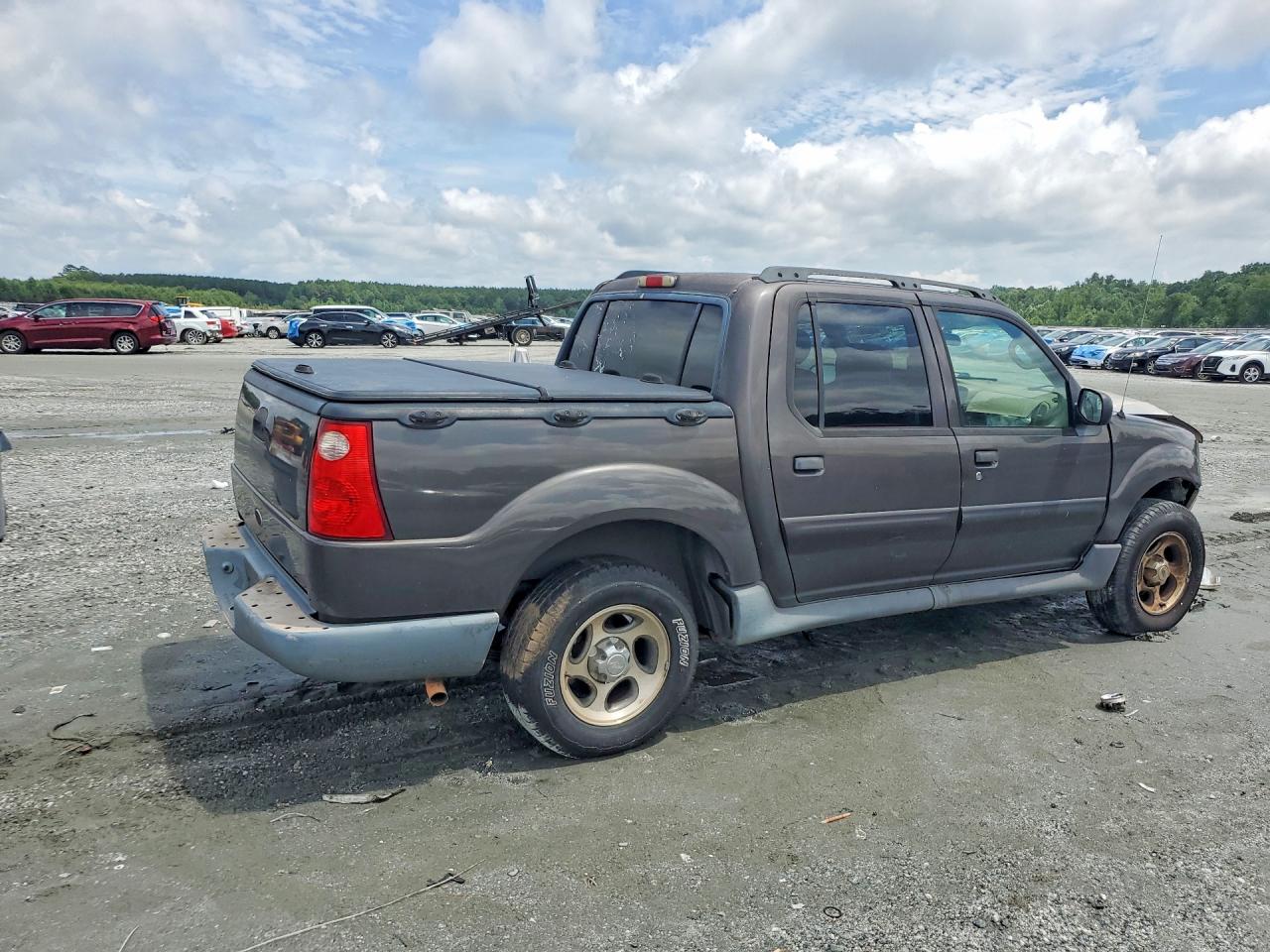 2005 Ford Explorer Sport Trac Charcoal vin: 1FMZU67K05UB82350