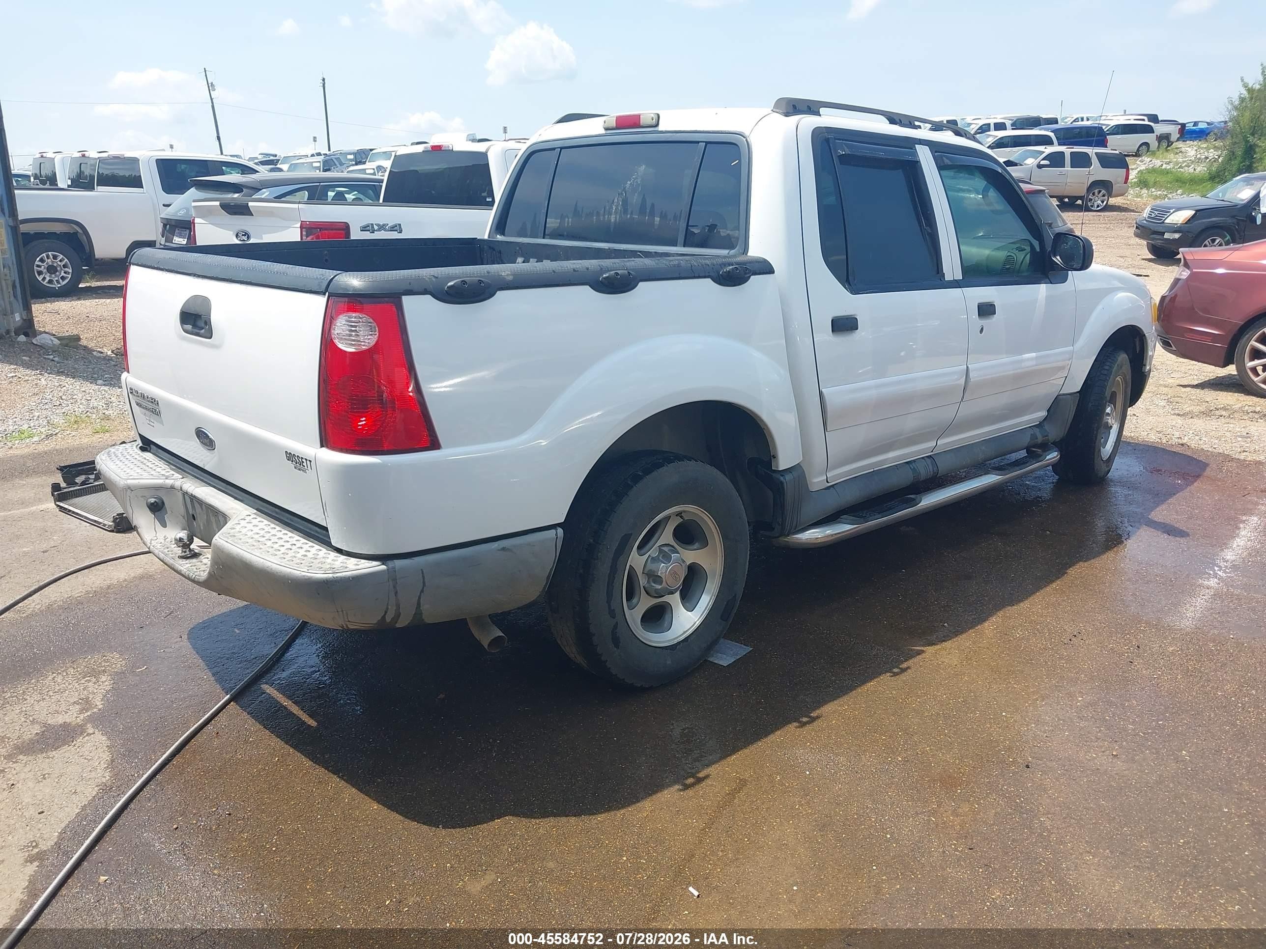 2005 Ford Explorer Sport Trac Adrenalin/xls/xlt White vin: 1FMZU67K15UA00686