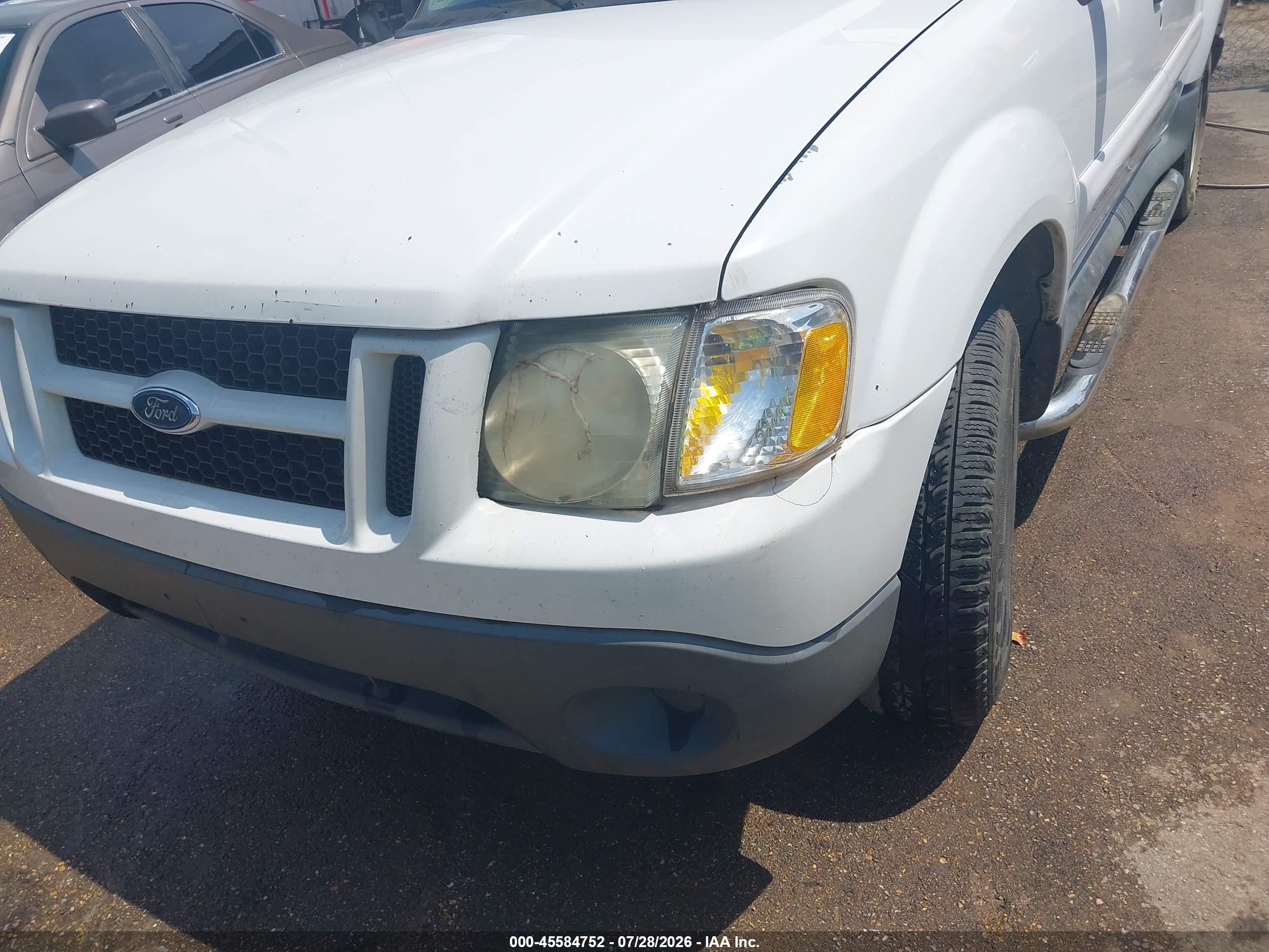 2005 Ford Explorer Sport Trac Adrenalin/xls/xlt White vin: 1FMZU67K15UA00686