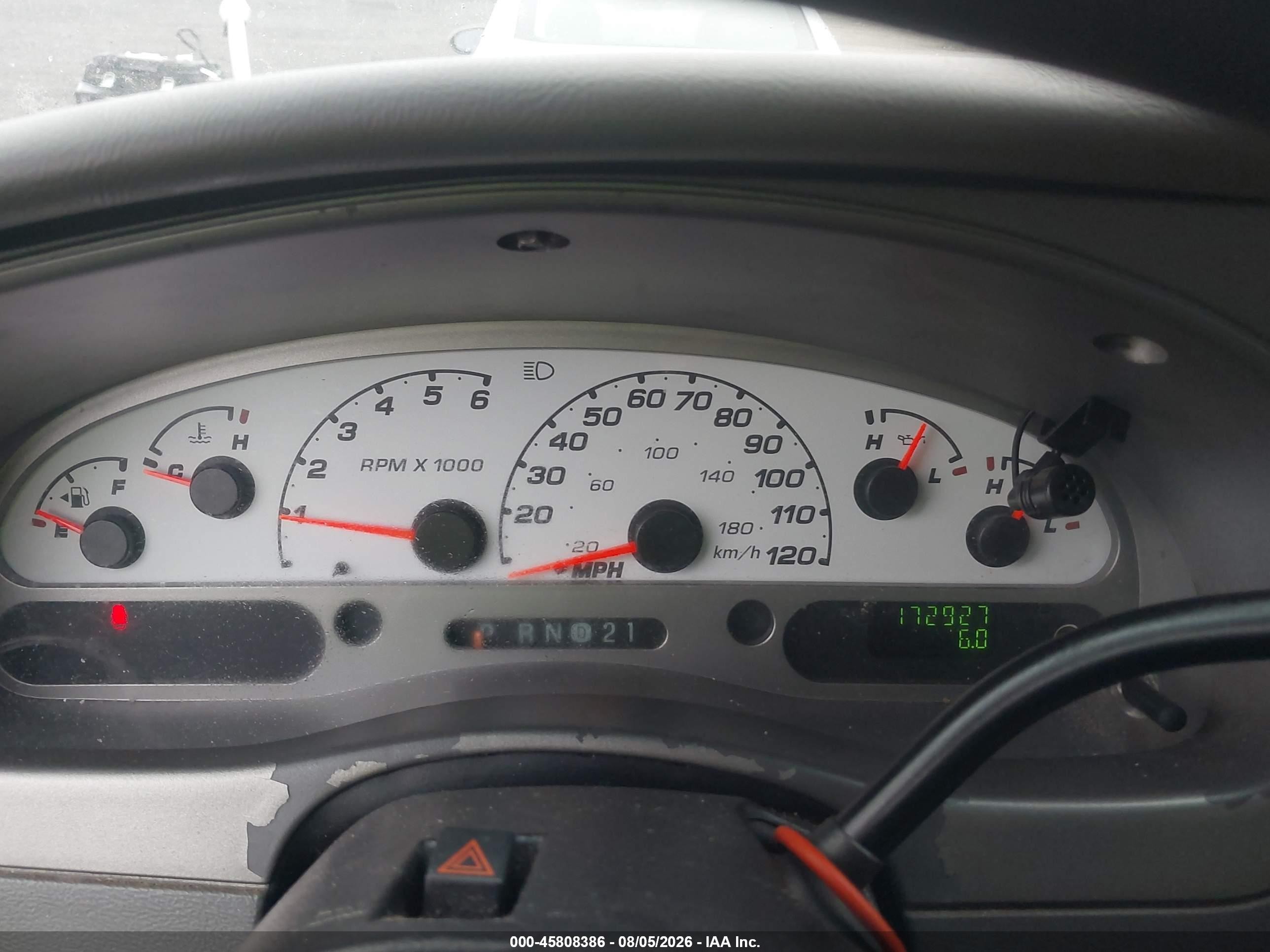 2005 Ford Explorer Sport Trac Adrenalin/xls/xlt White vin: 1FMZU67K15UB07608