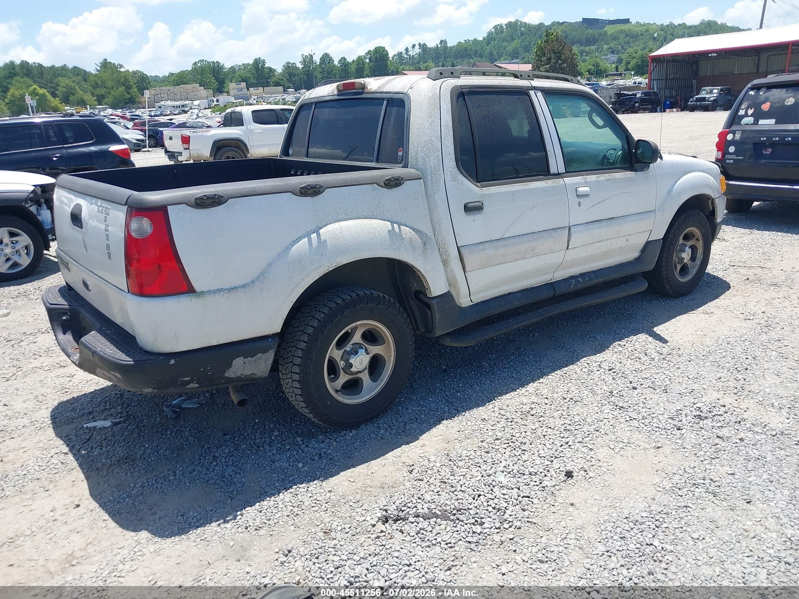 2005 Ford Explorer Sport Trac Adrenalin/xls/xlt White vin: 1FMZU67K15UB82499