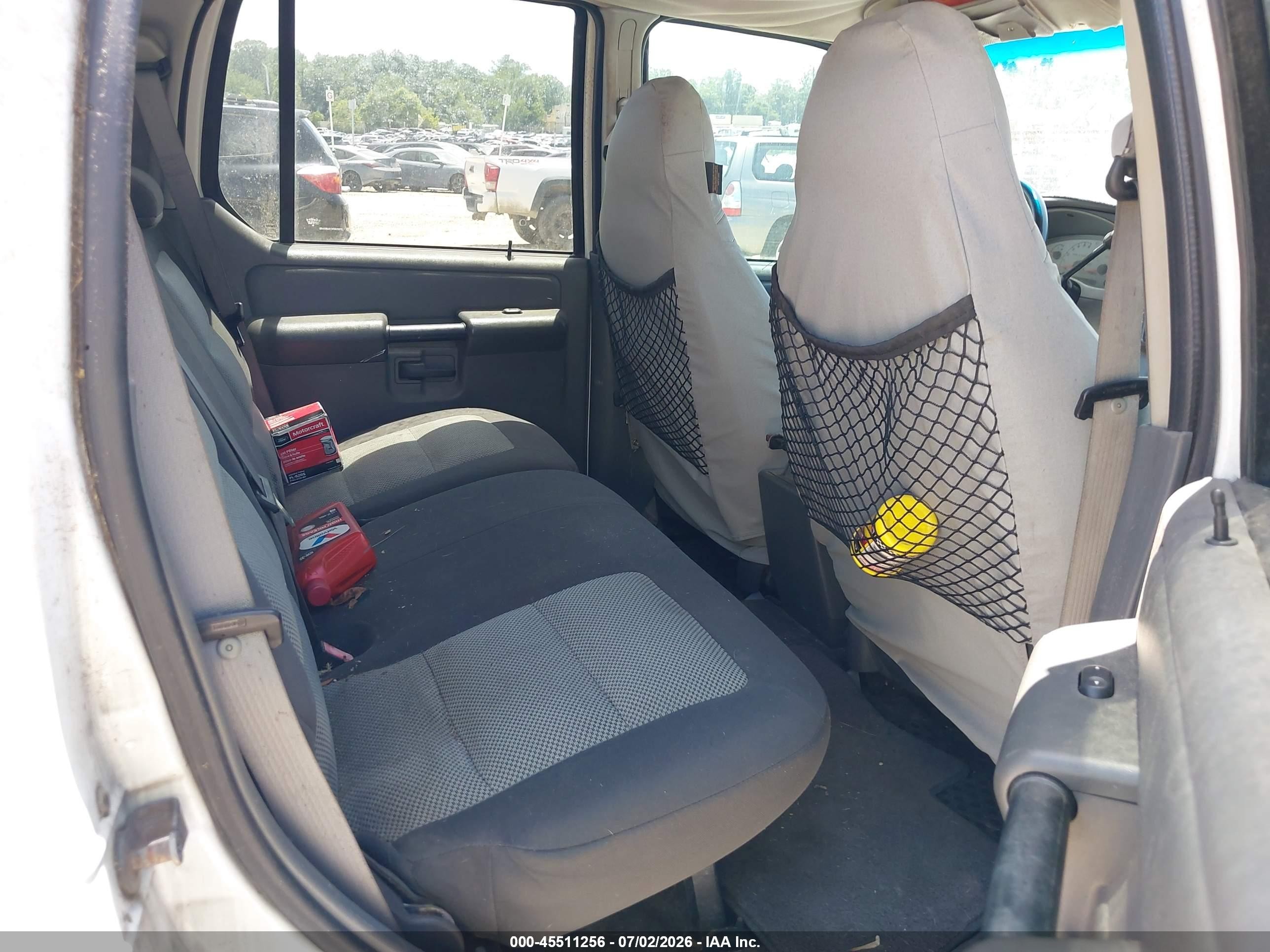 2005 Ford Explorer Sport Trac Adrenalin/xls/xlt White vin: 1FMZU67K15UB82499