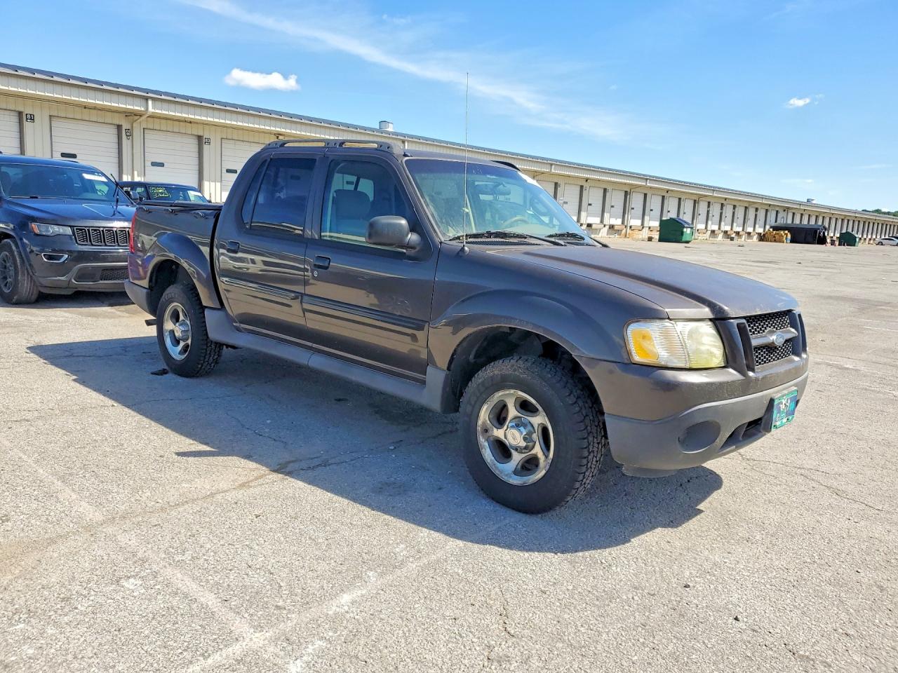 2005 Ford Explorer Sport Trac Коричневый vin: 1FMZU67K15UB93390